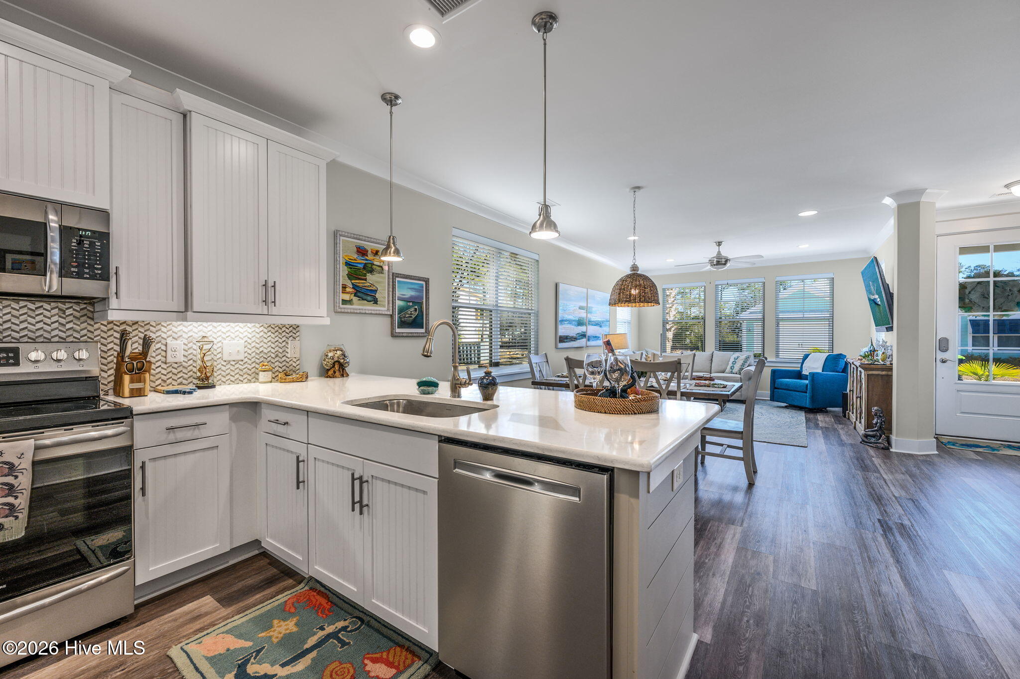 100546561 | Photo 10