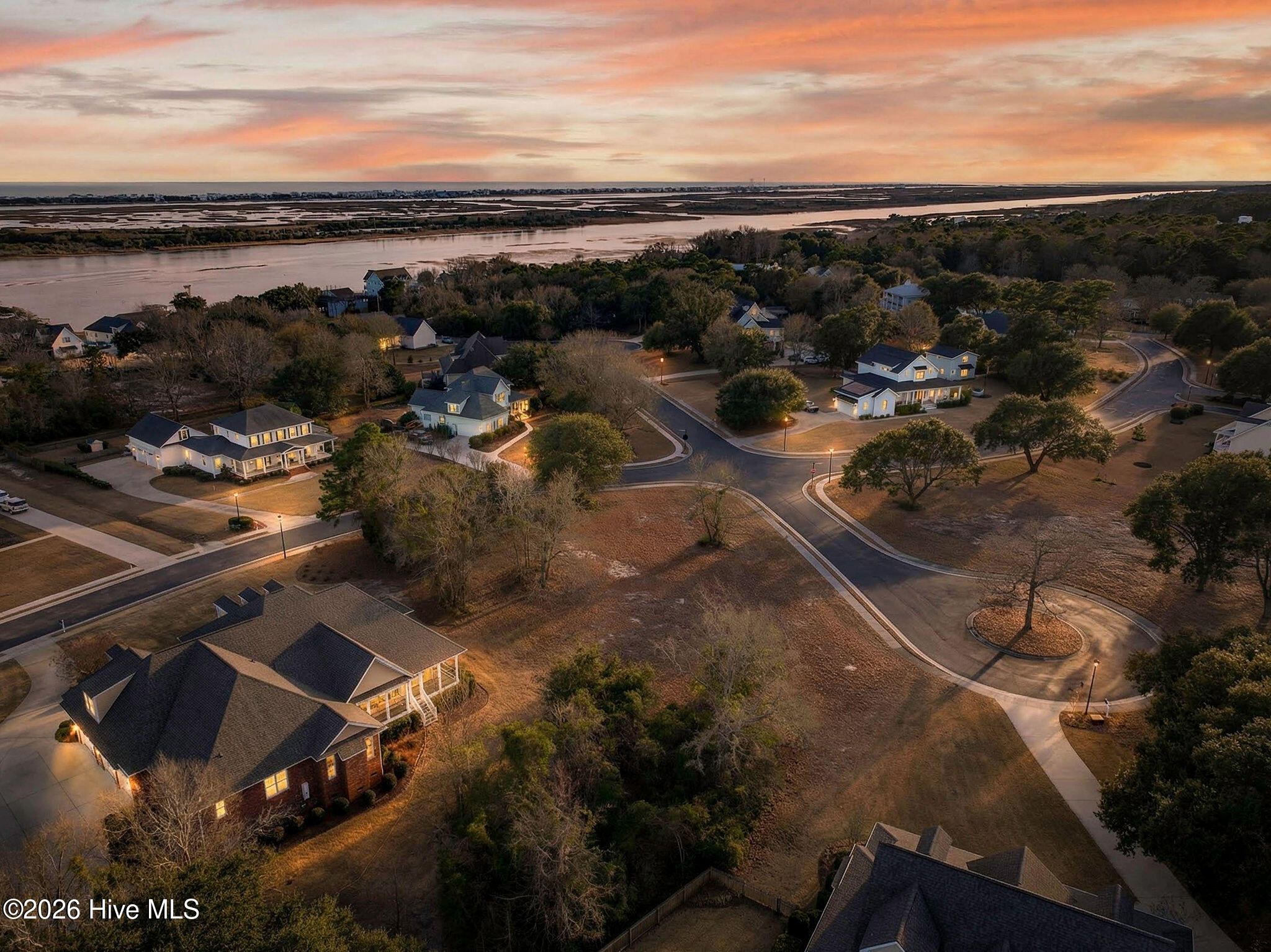 100550857 | Photo 19