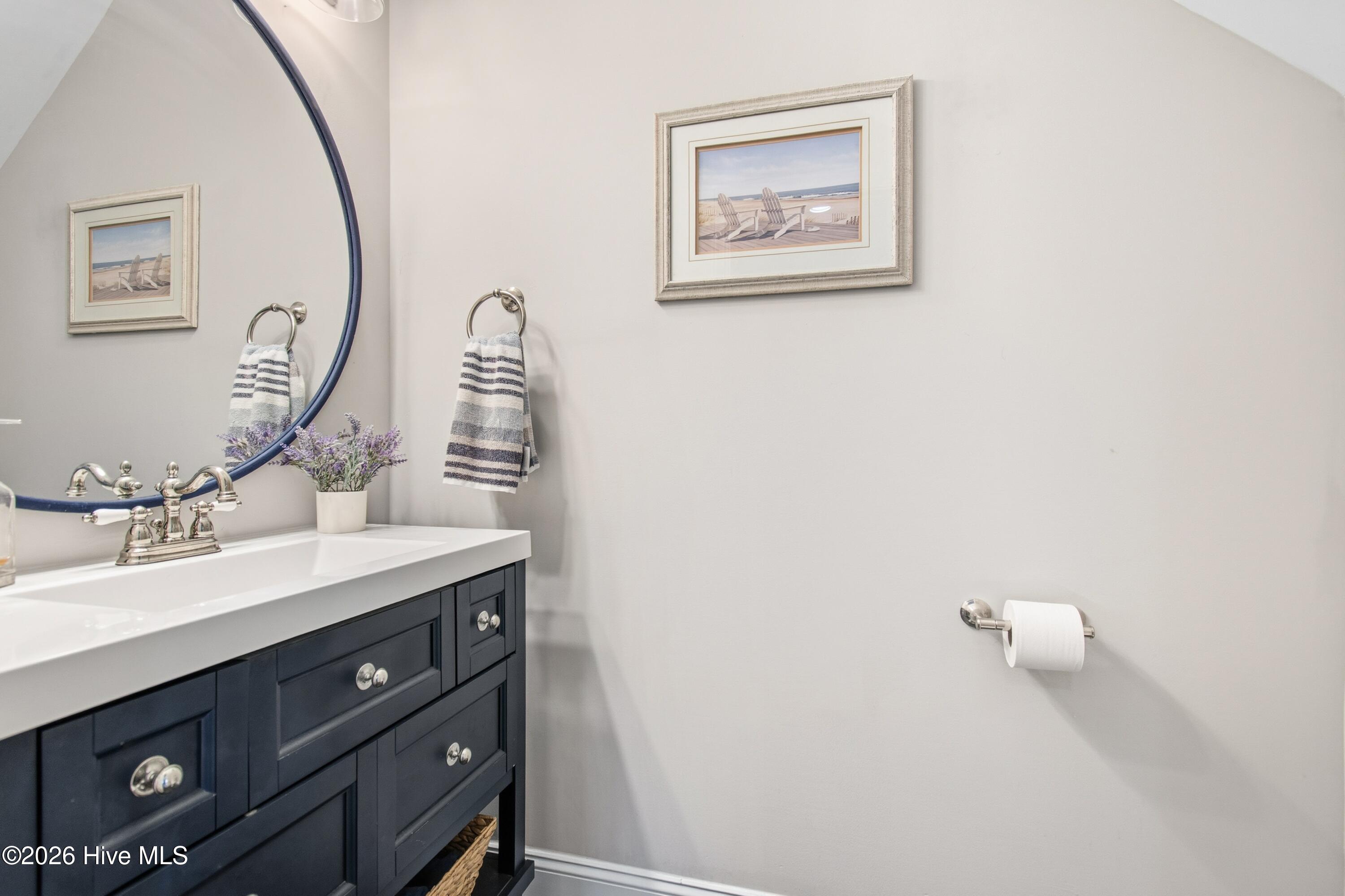 100550305 | Photo 23