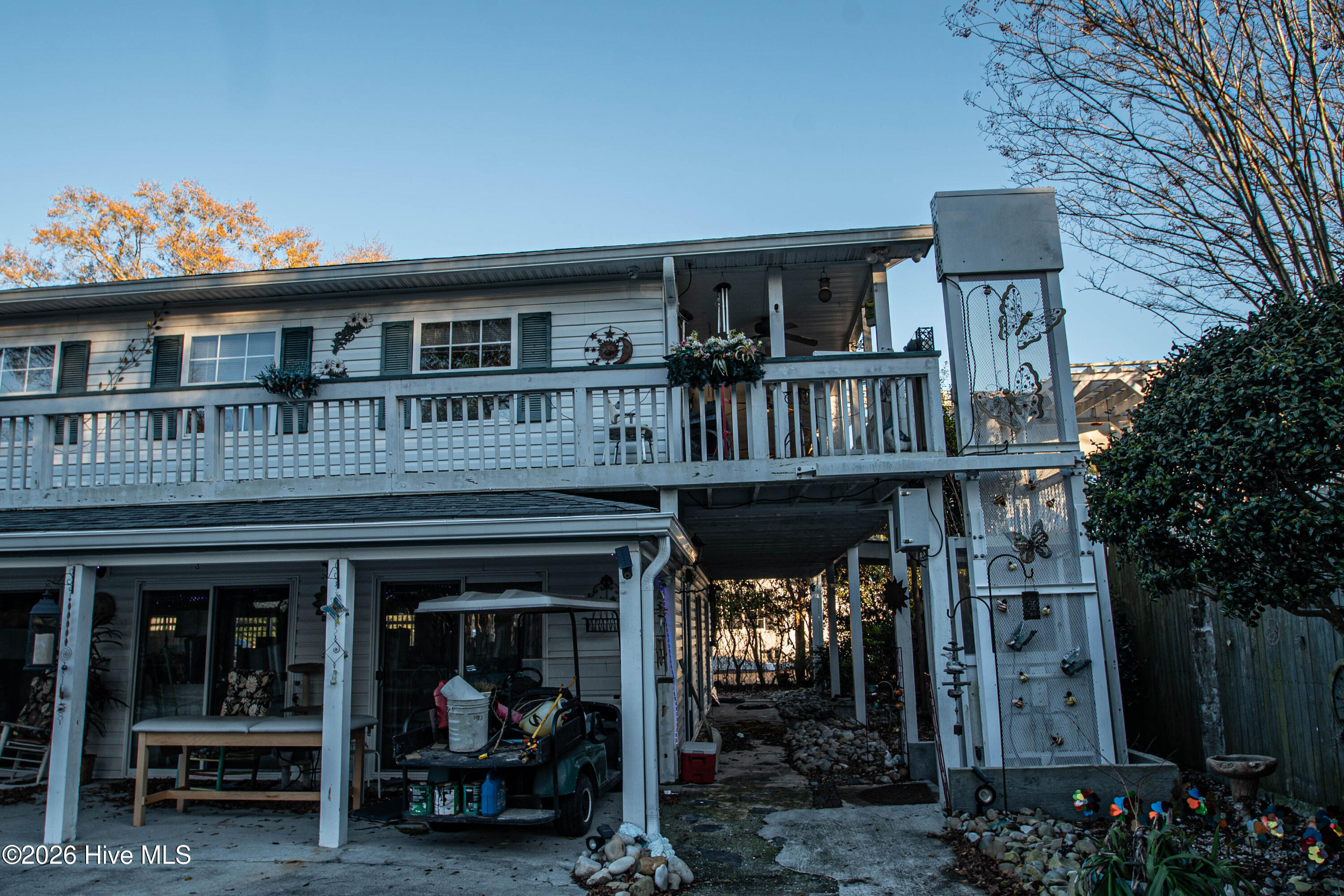 100554642 | Photo 28