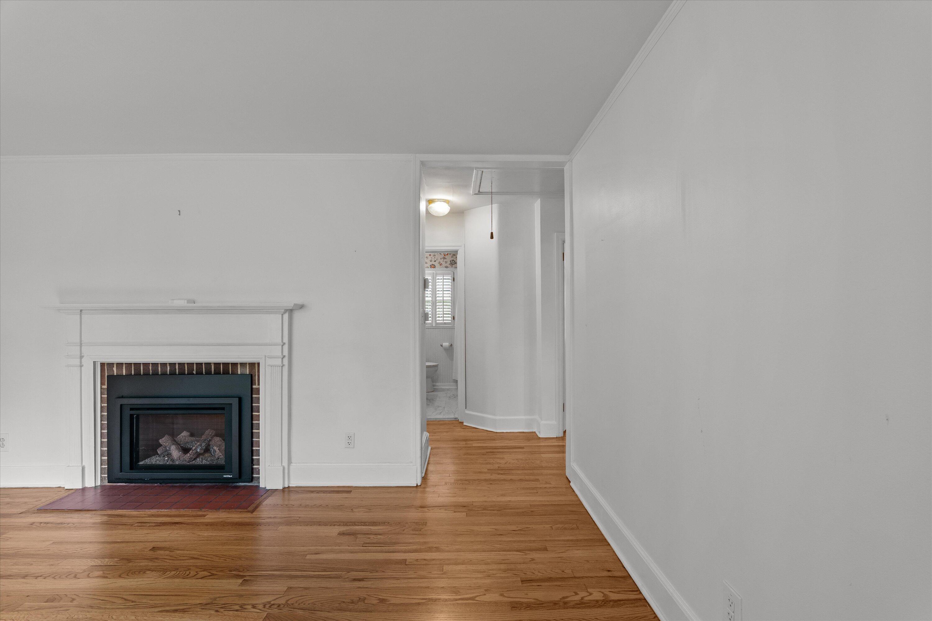 14-P1092266