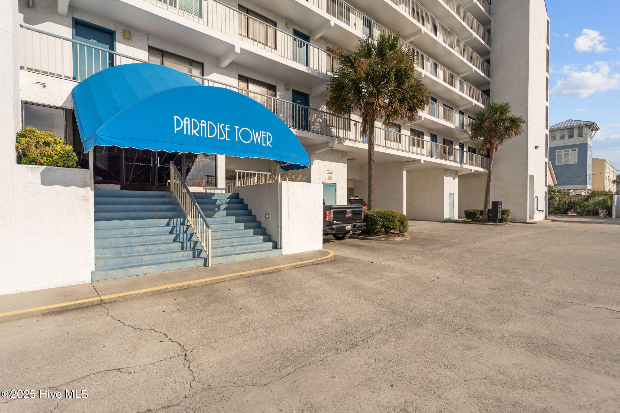 100530733 | Photo 30