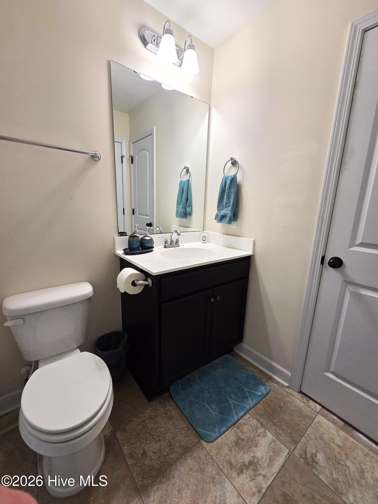 100527843 | Photo 48