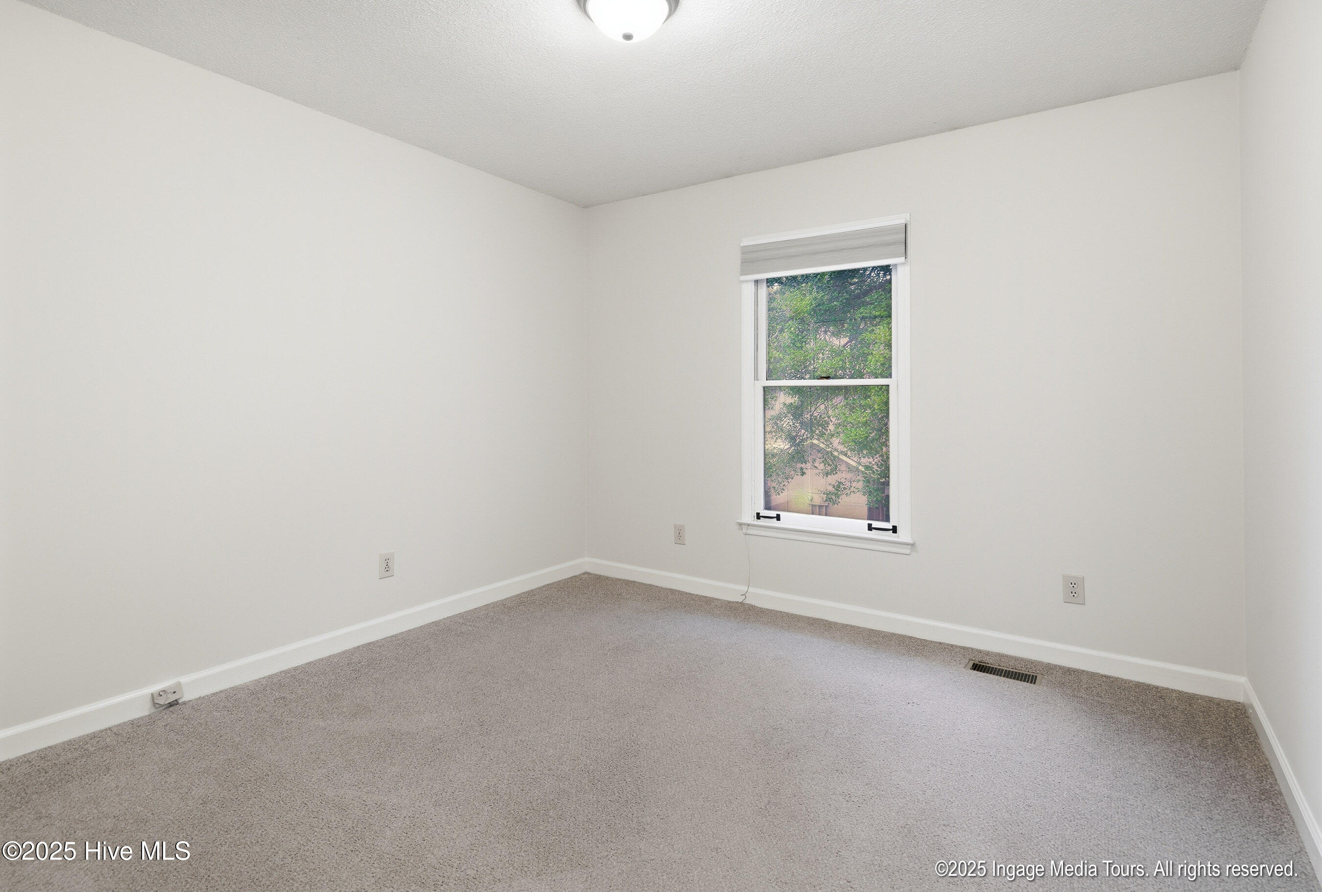 20251103 MLS M_Heinz 1983 D Quail Ridge