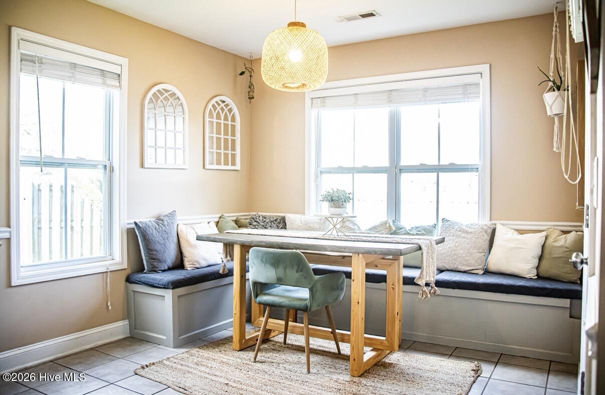 100558433 | Photo 11