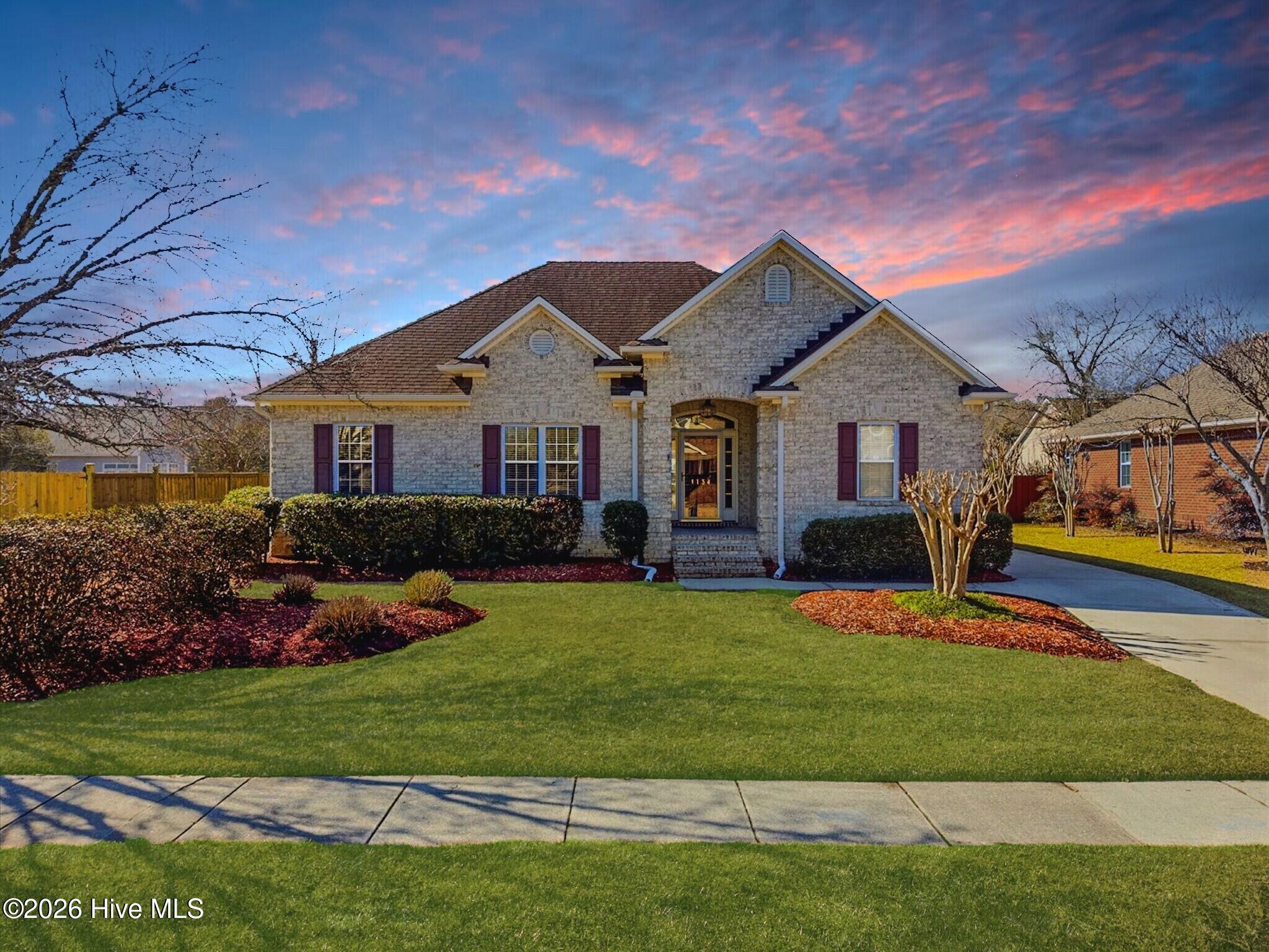 100554989 | Photo 73