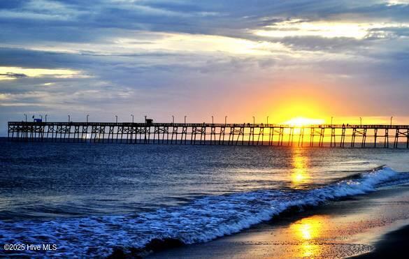 106 SE 44th Street, Oak Island, NC, 28465