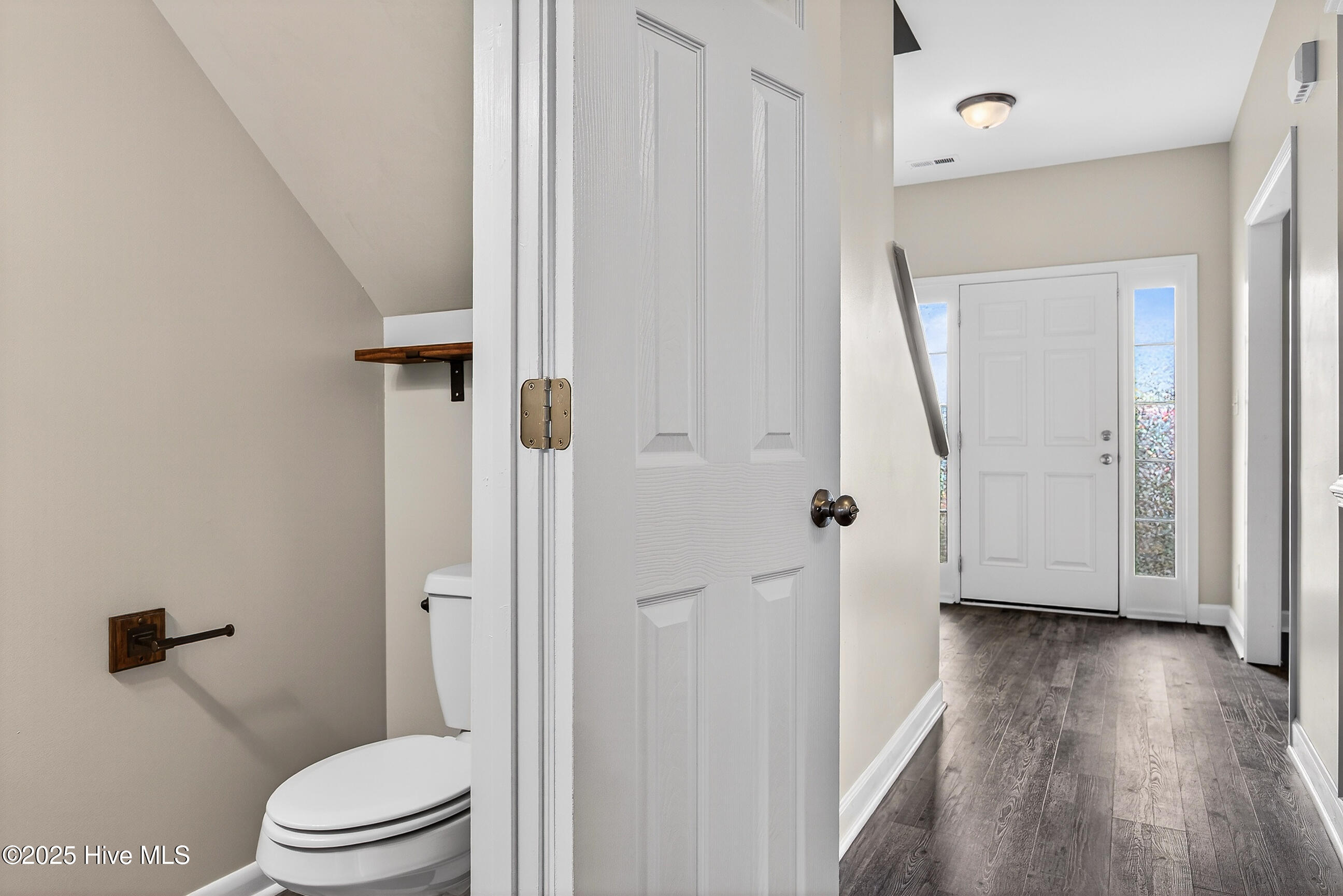 100547089 | Photo 20