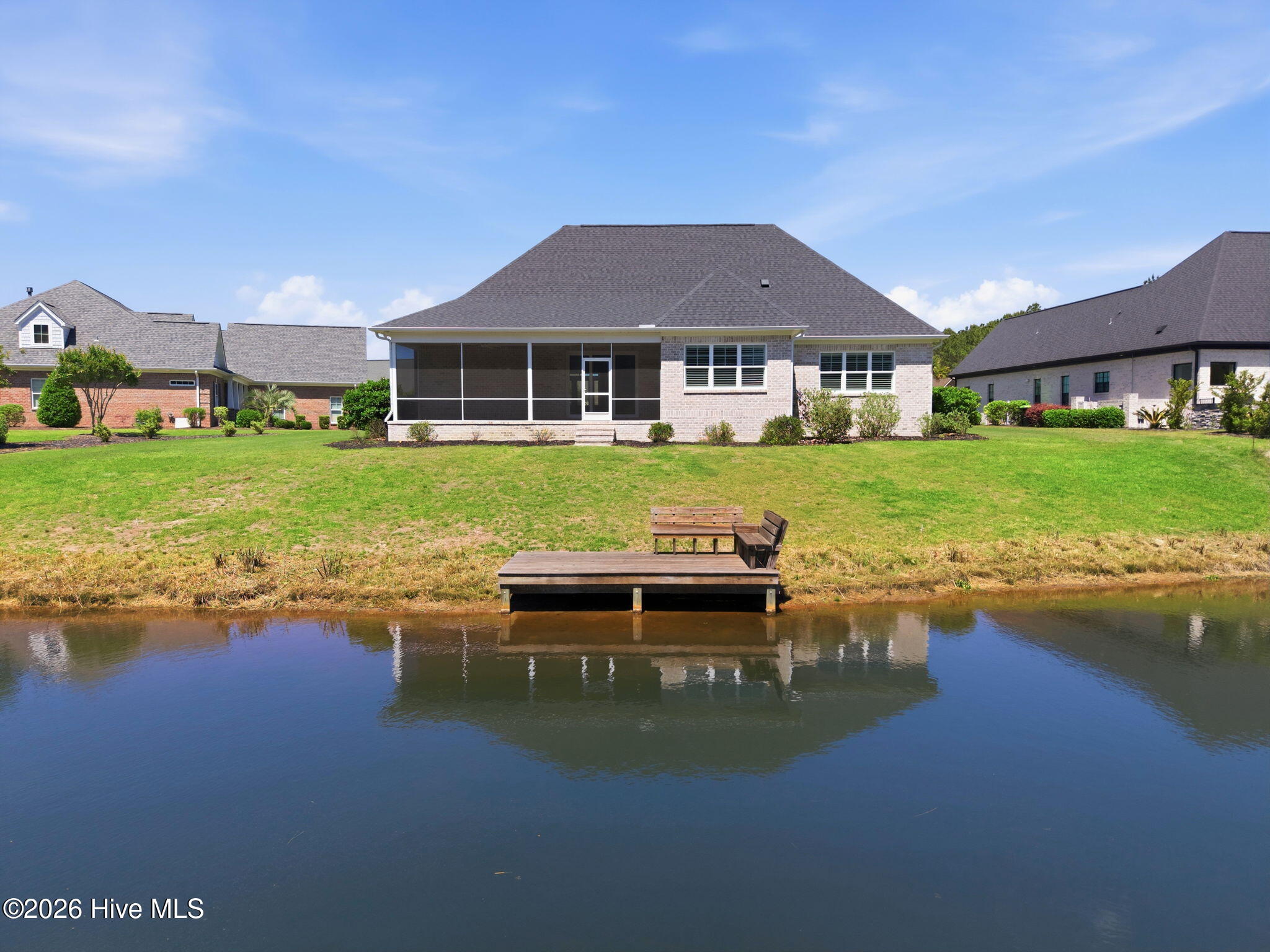 100543119 | Photo 49