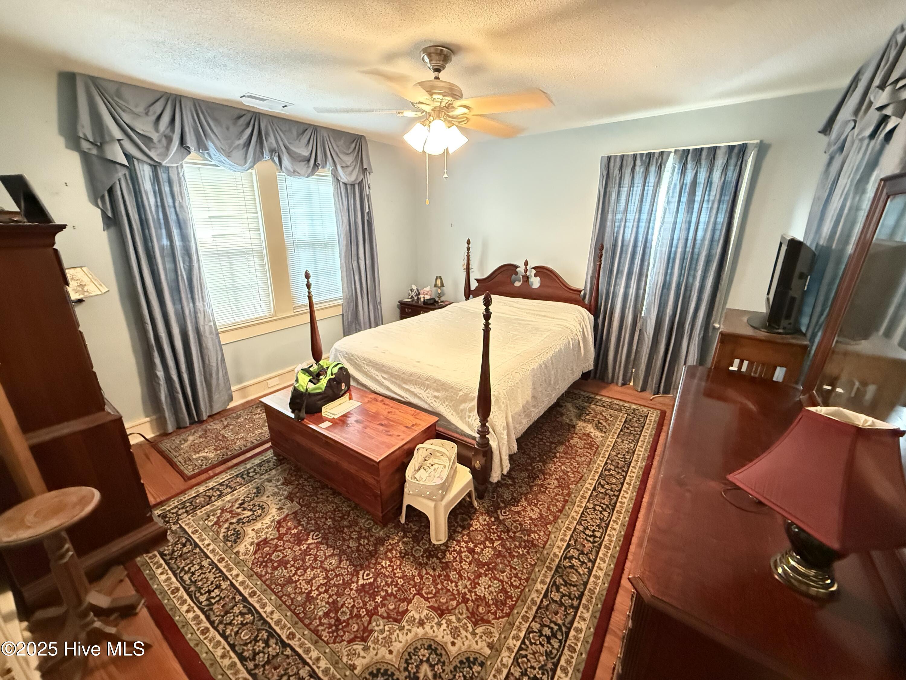 Homes for sale in Mount Olive, NC | 617 N Church St St, Mount Olive, NC 28365 | MLS# 100525291