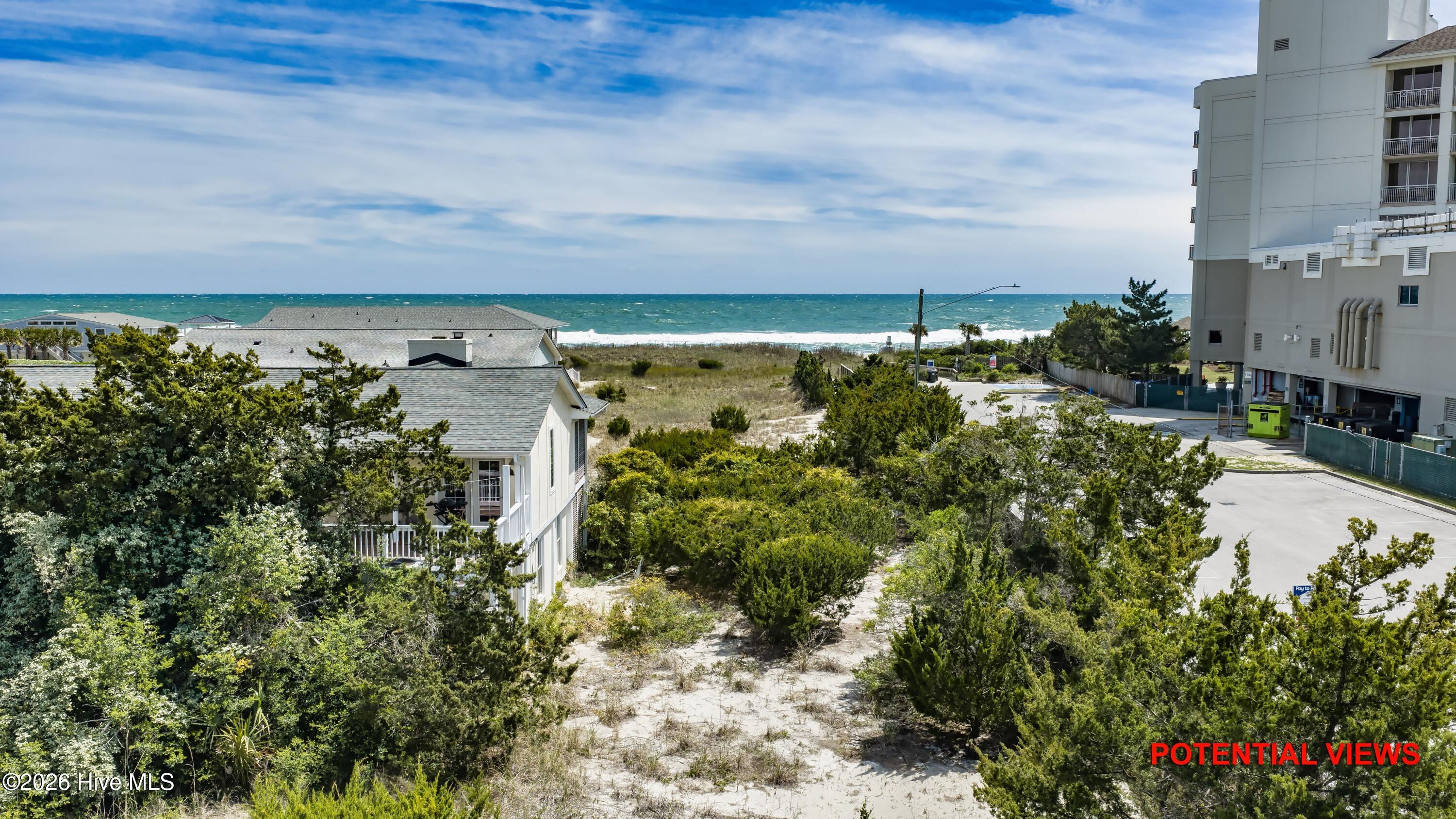 100565989 | Photo 31