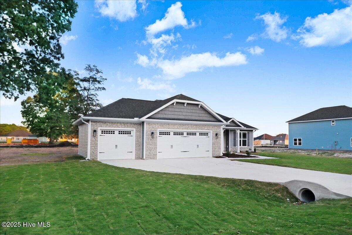 Homes for sale in La Grange, NC | 102 Brighton St, La Grange, NC 28551 | MLS# 100532255