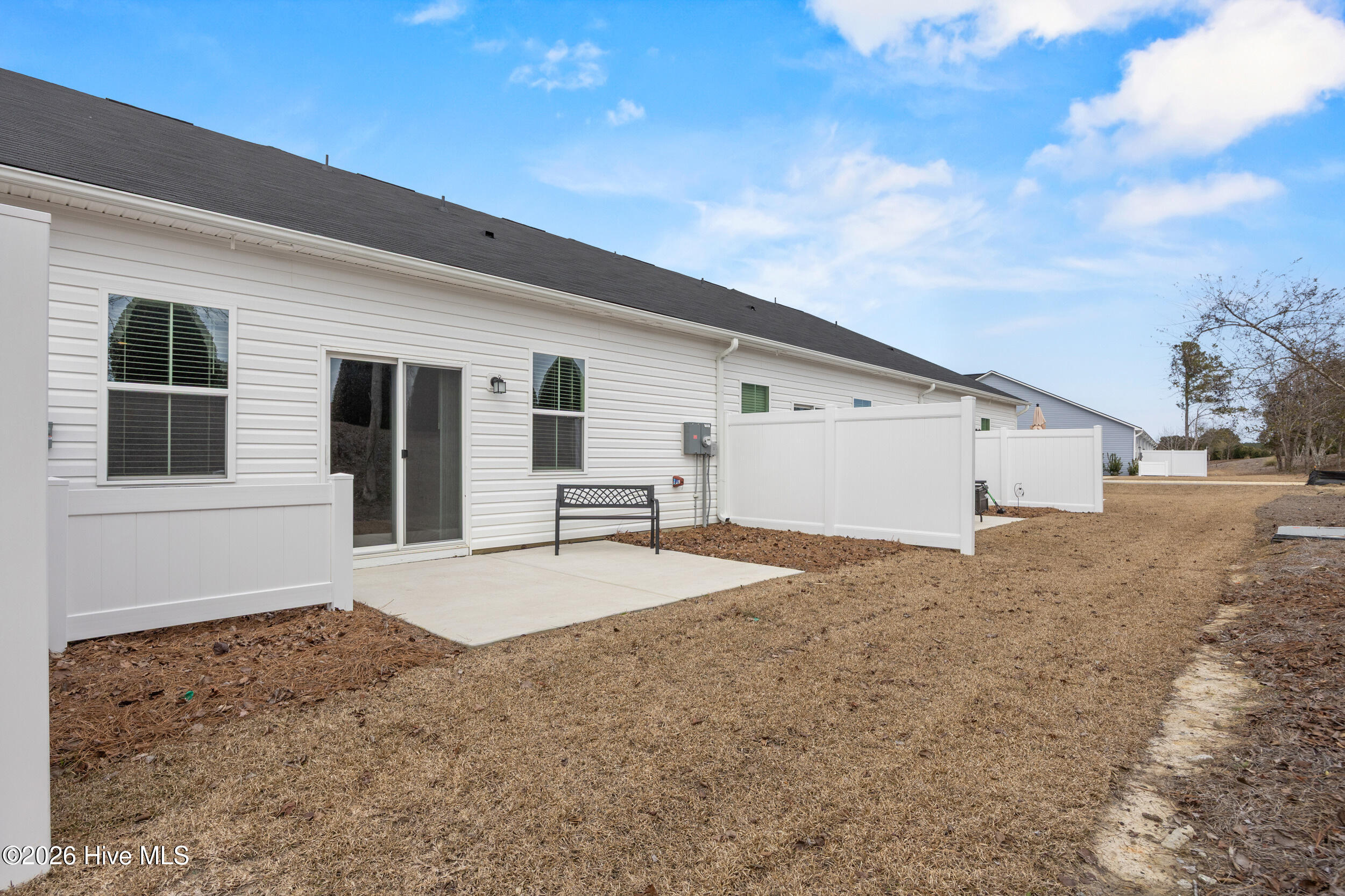 100554337 | Photo 39