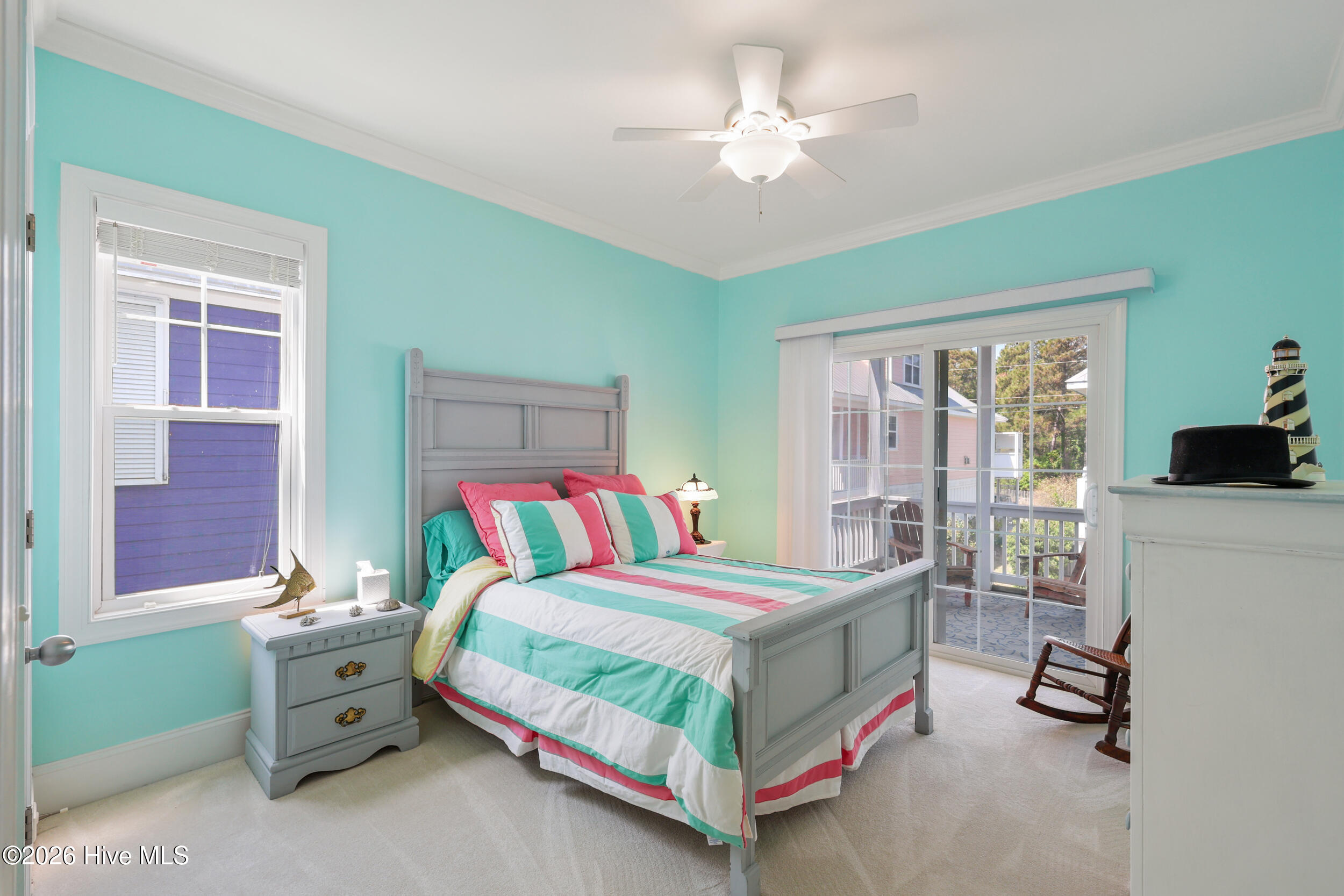 100568478 | Photo 19