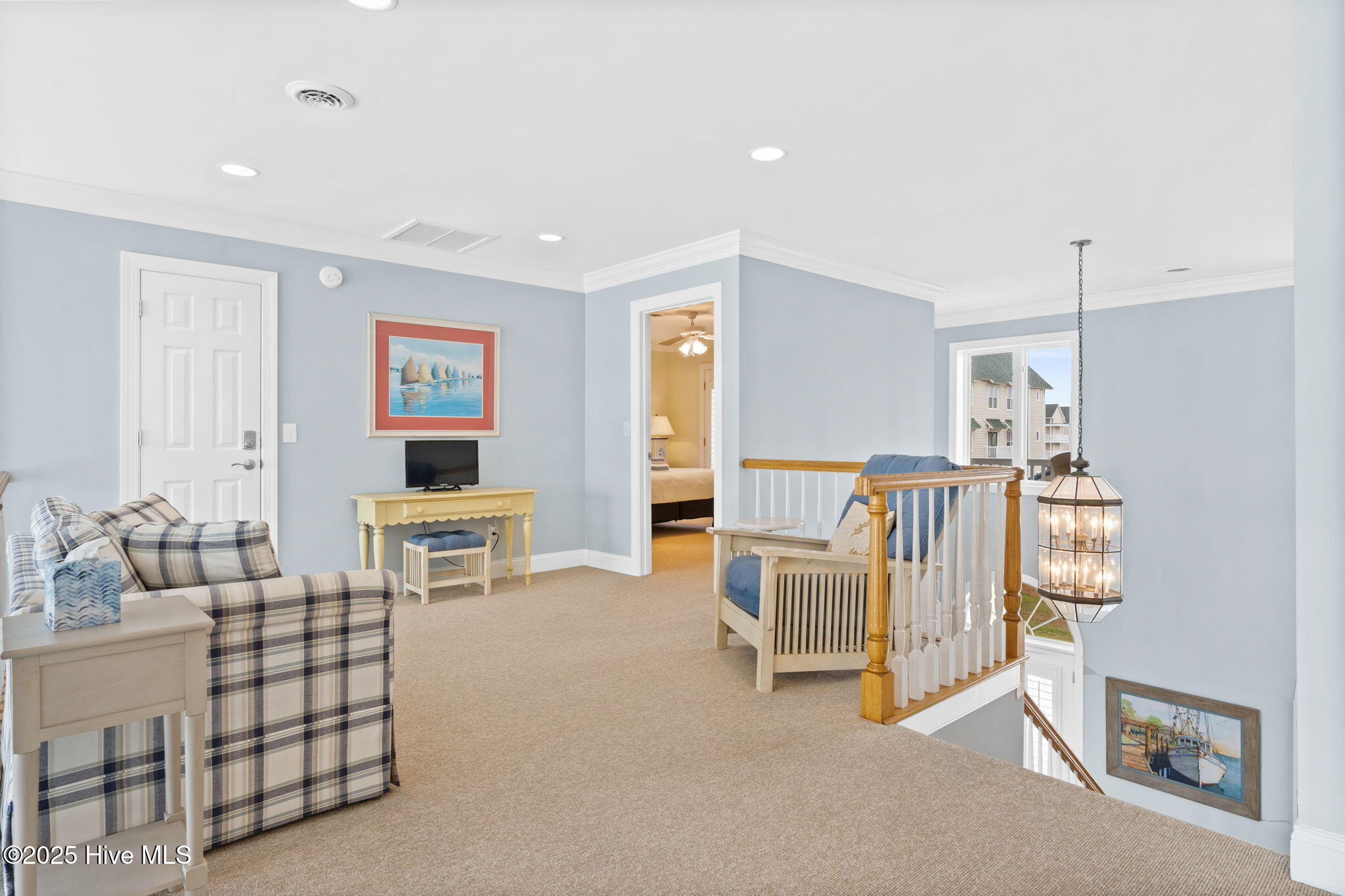 100498196 | Photo 47