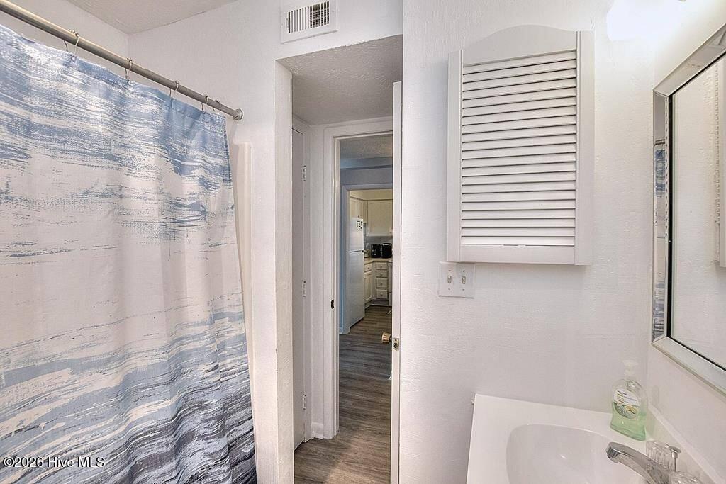 100558357 | Photo 17