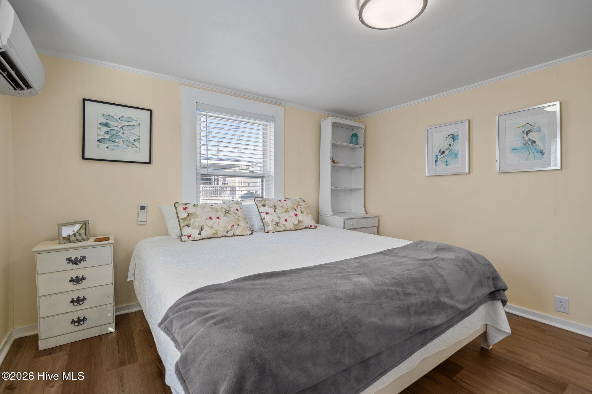 100552359 | Photo 60