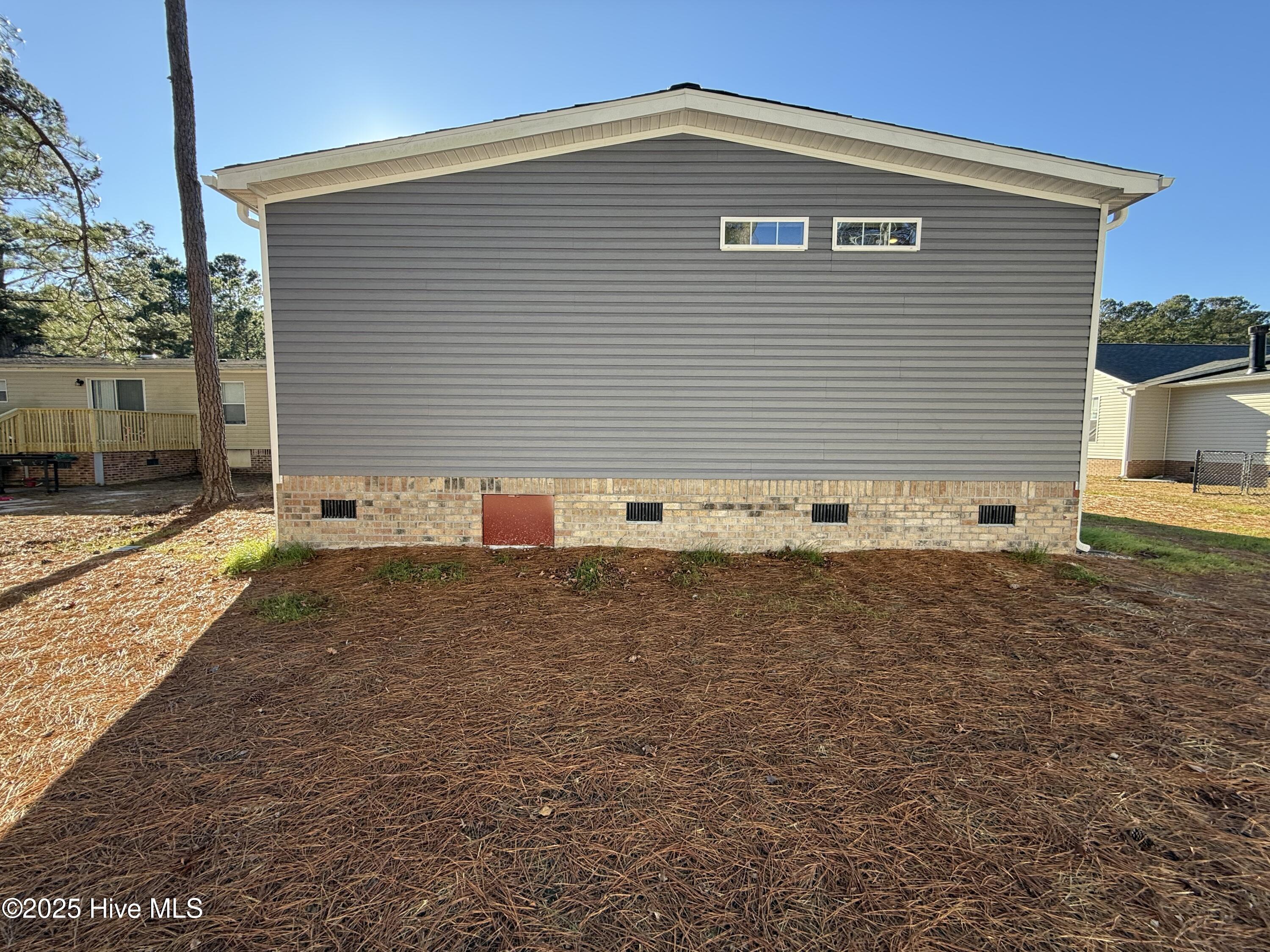 100558282 | Photo 27