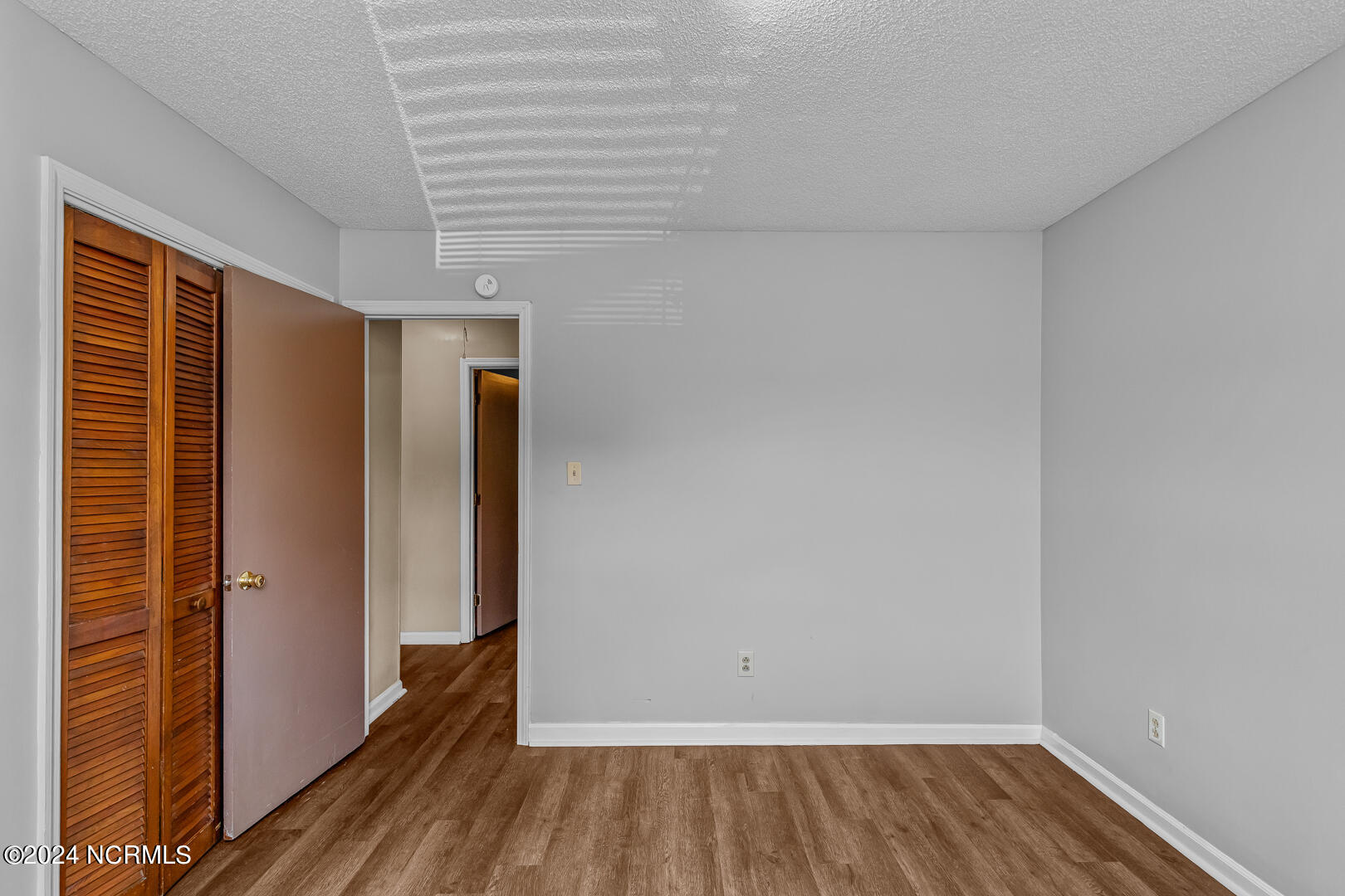 100560066 | Photo 14