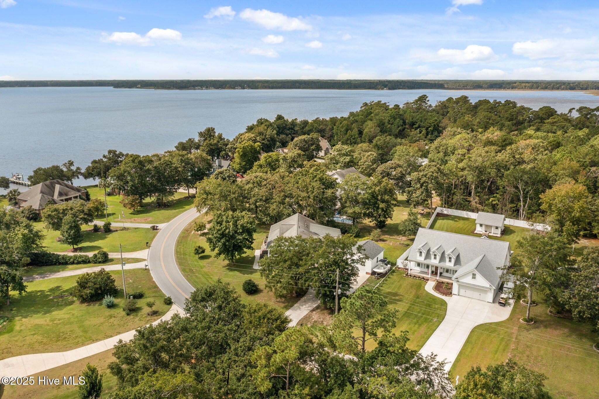 100531854 | Photo 33