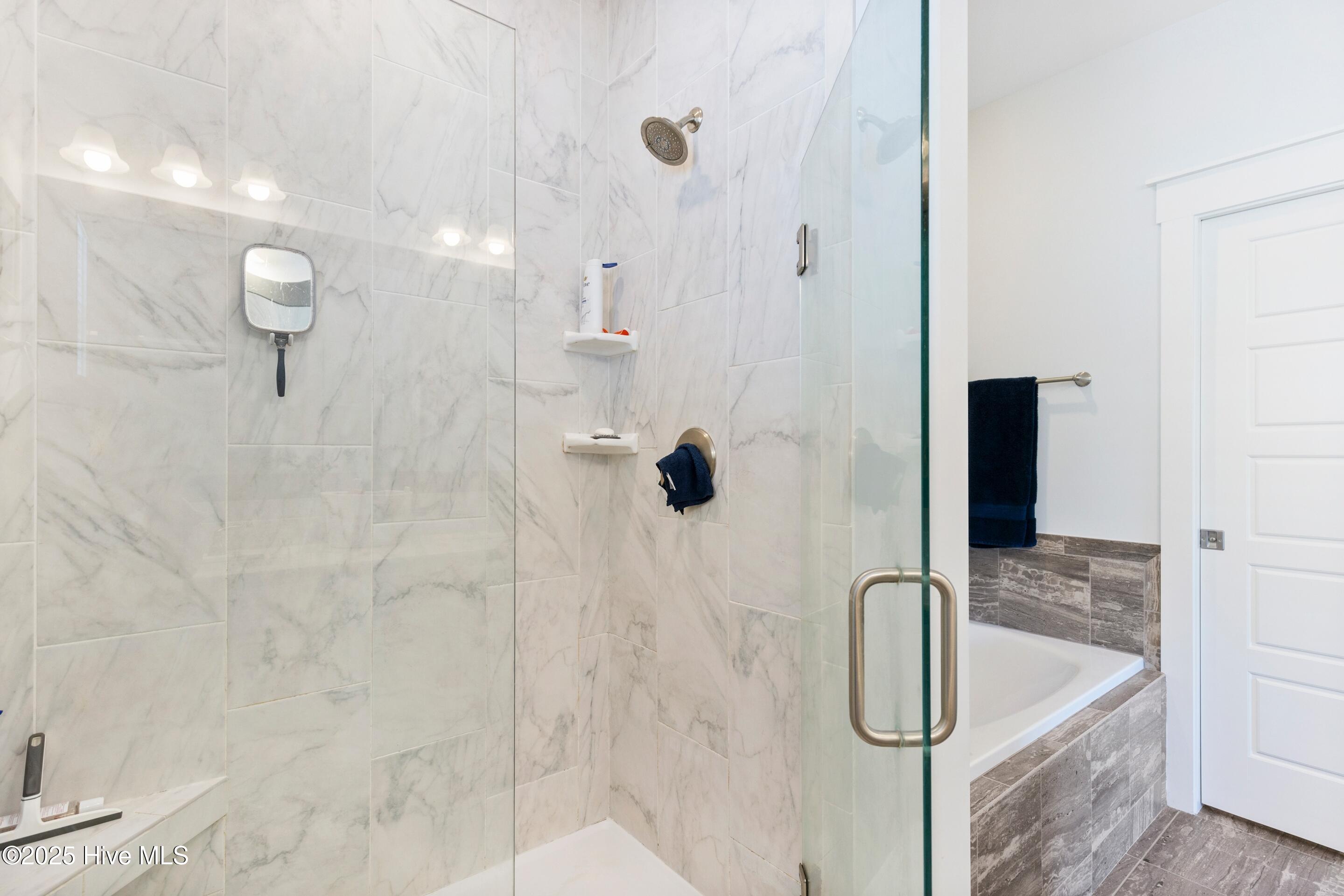 100530533 | Photo 20