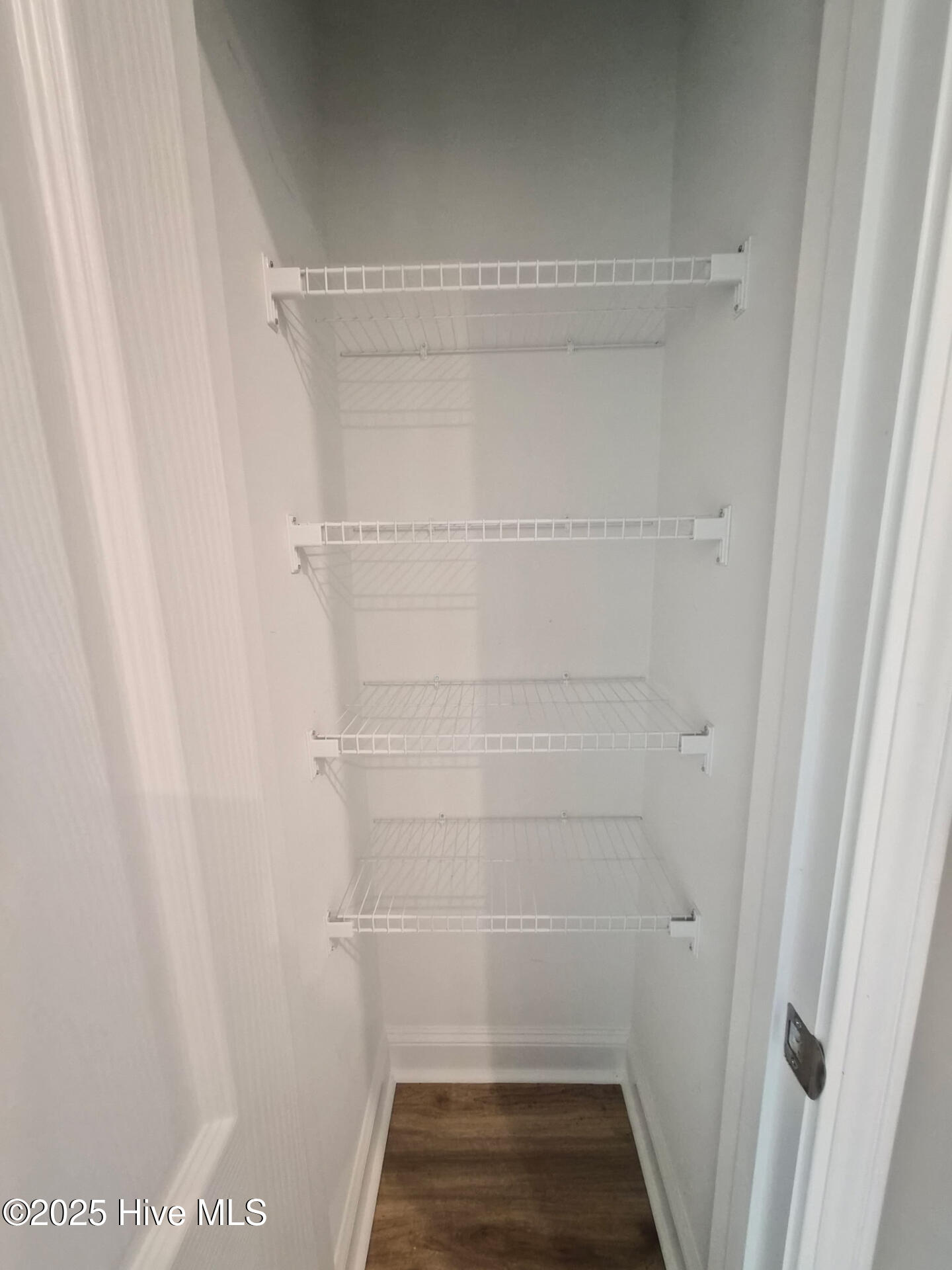 100536783 | Photo 16