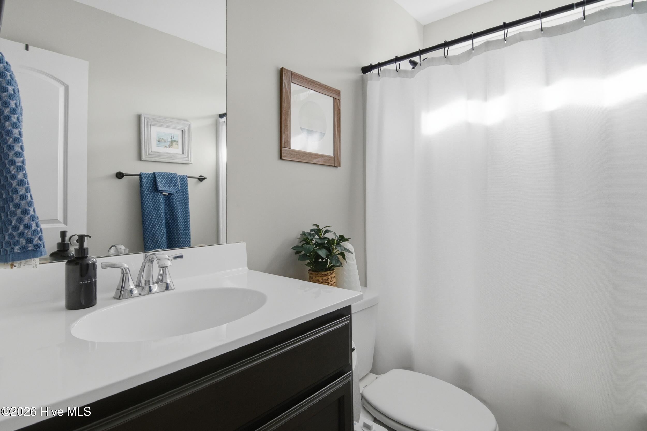 100553402 | Photo 28