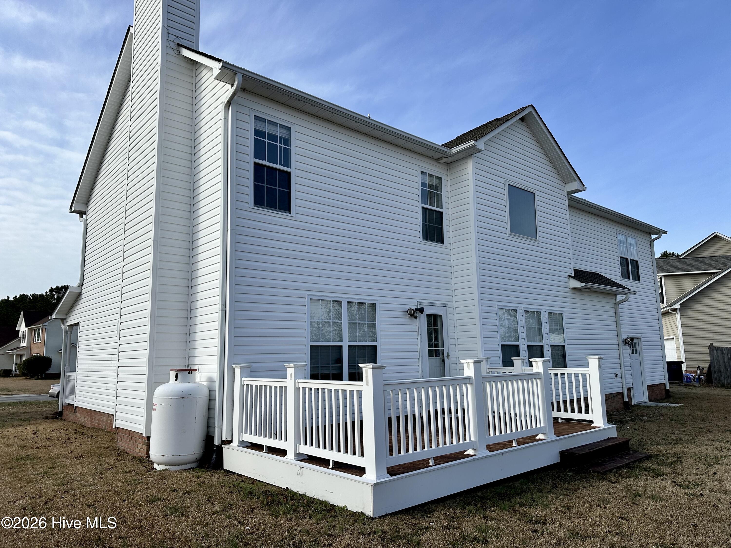 100552707 | Photo 54