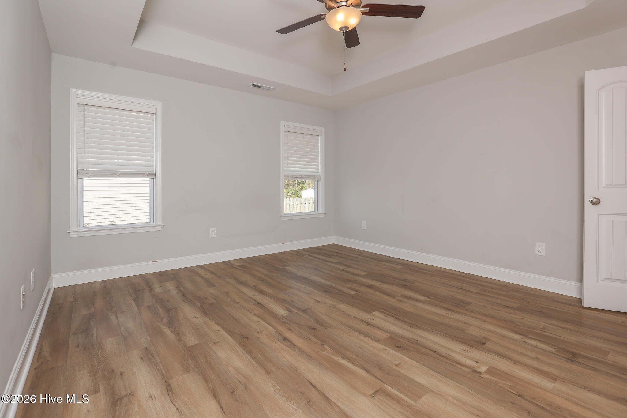 100559393 | Photo 16