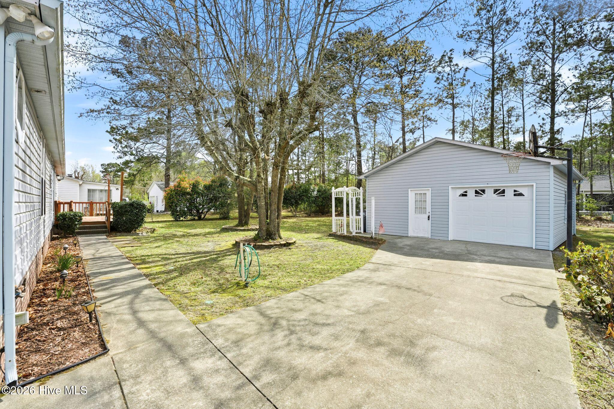 100561756 | Photo 65