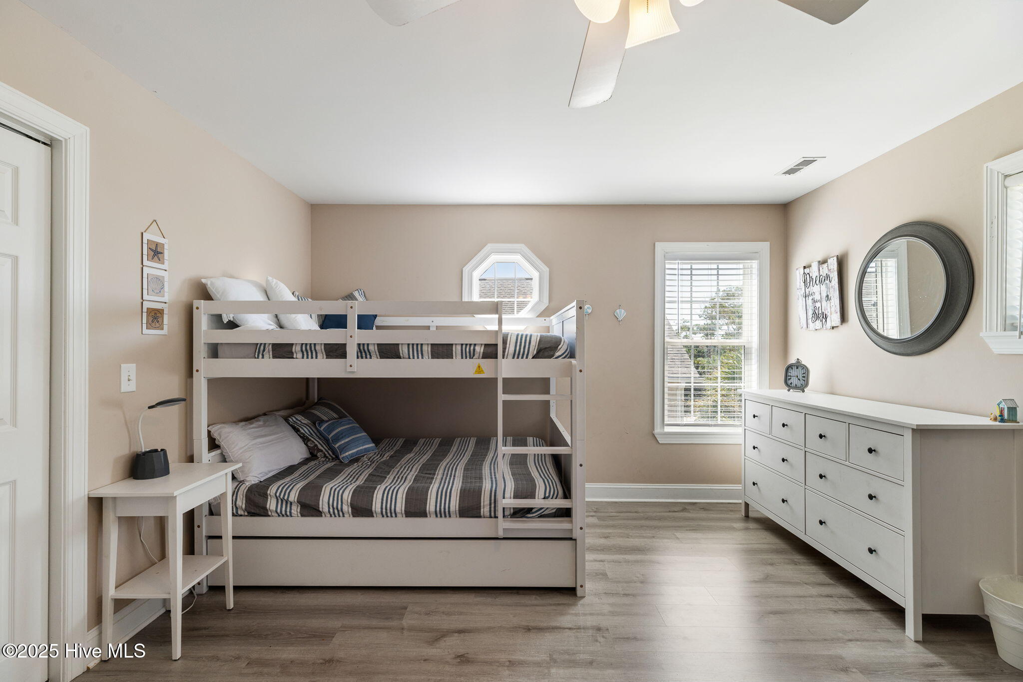 106 SE 44th Street, Oak Island, NC, 28465