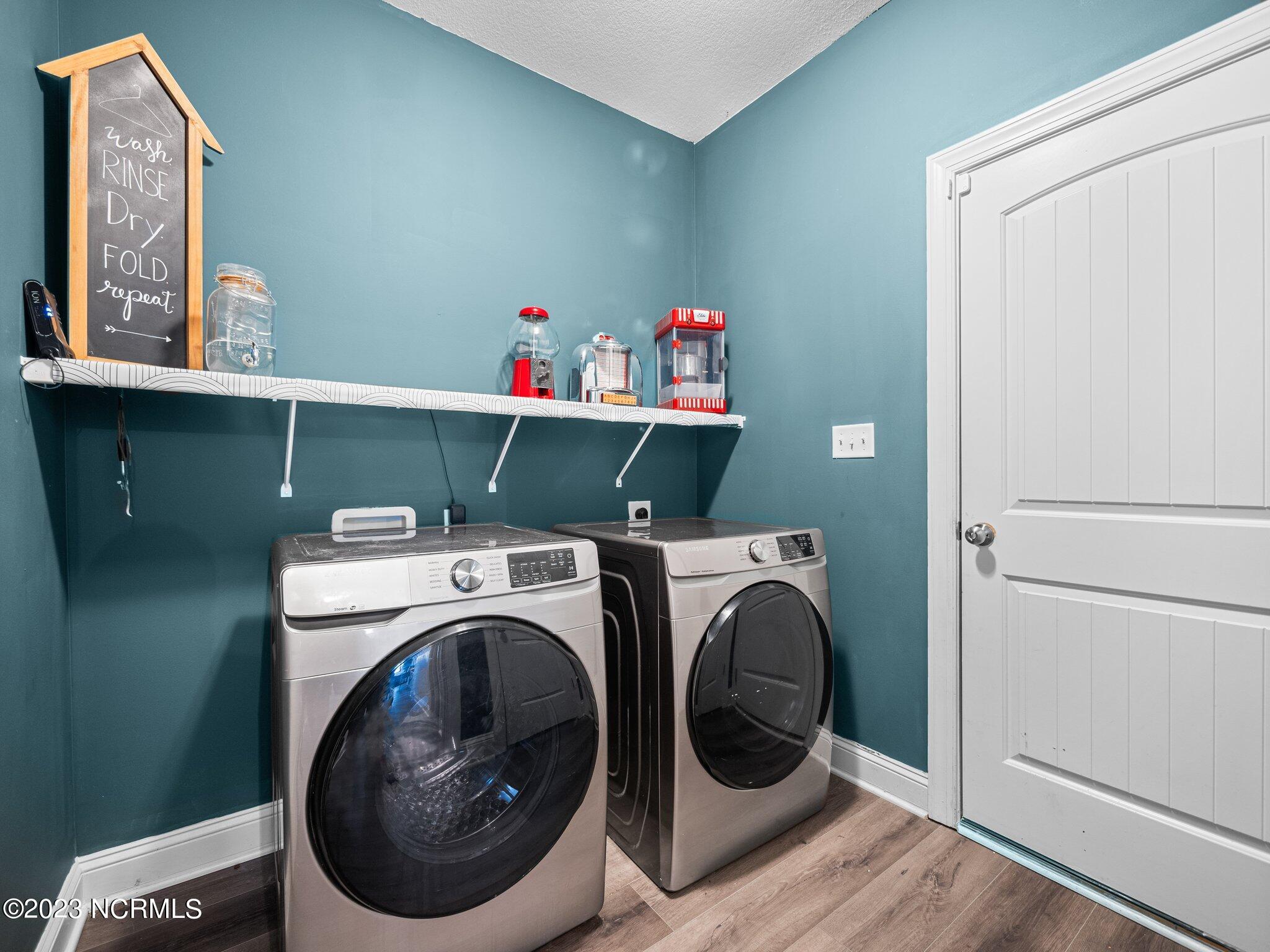 100552658 | Photo 38