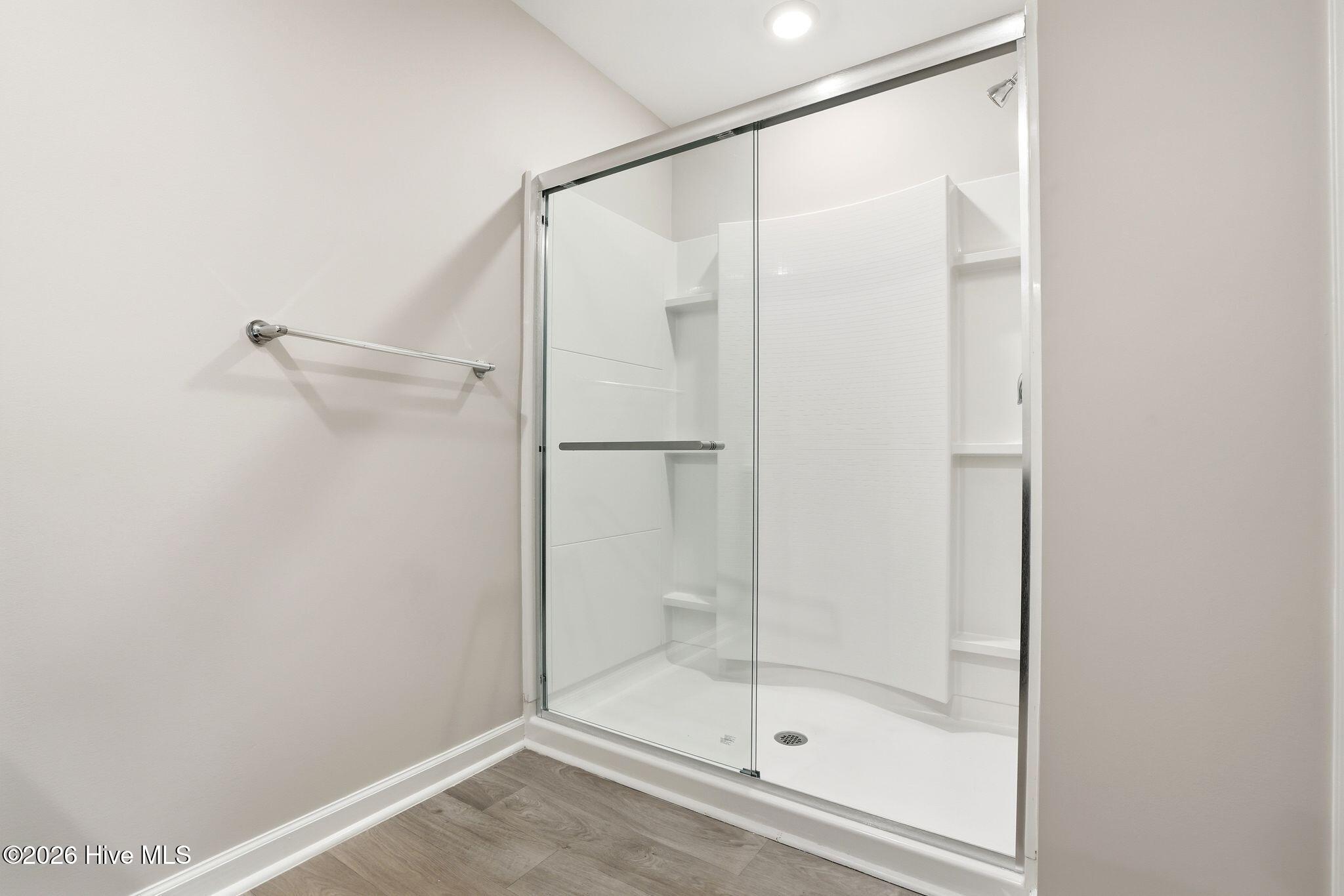 100558624 | Photo 35