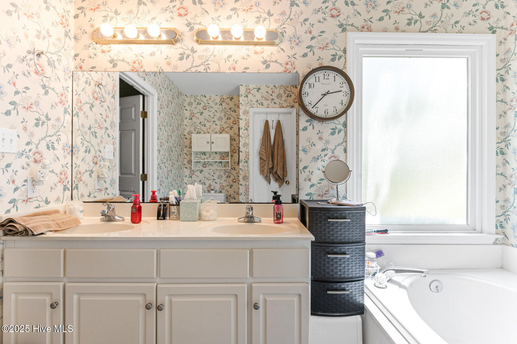 100505996 | Photo 28