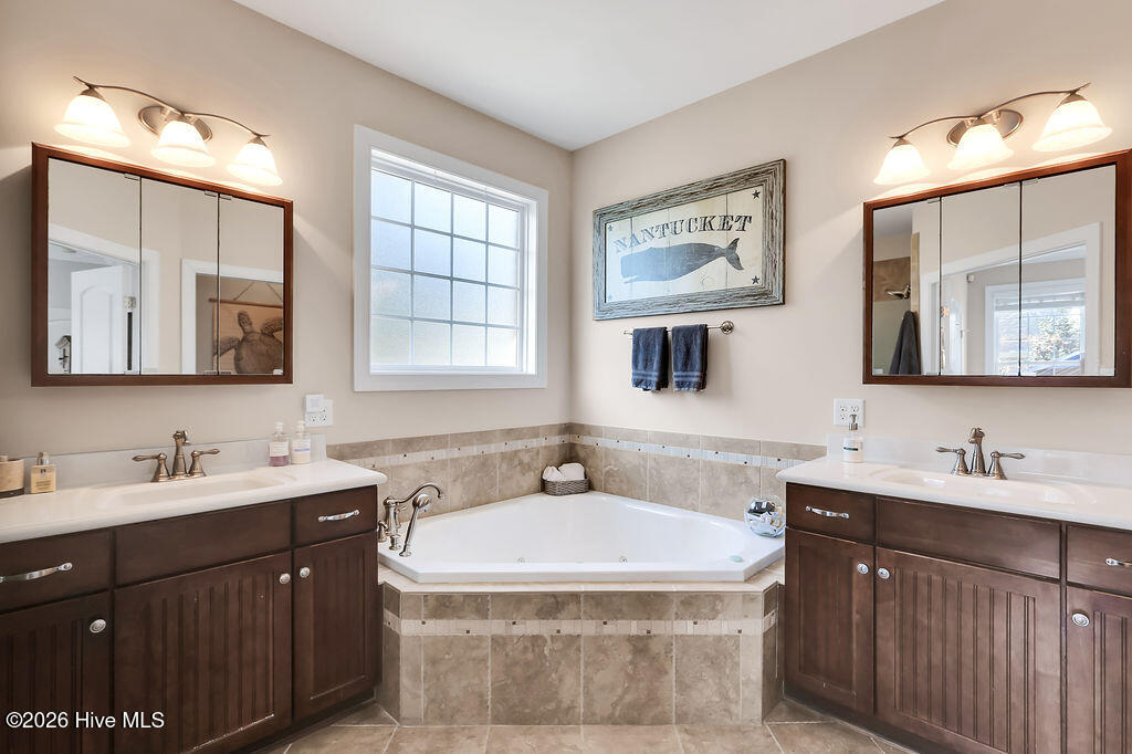 100553520 | Photo 21