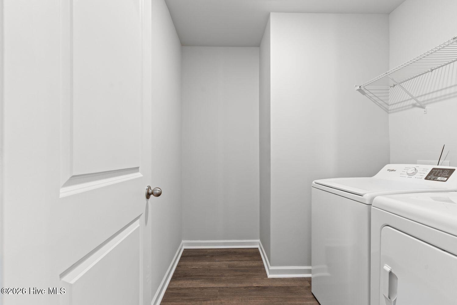 100535209 | Photo 24