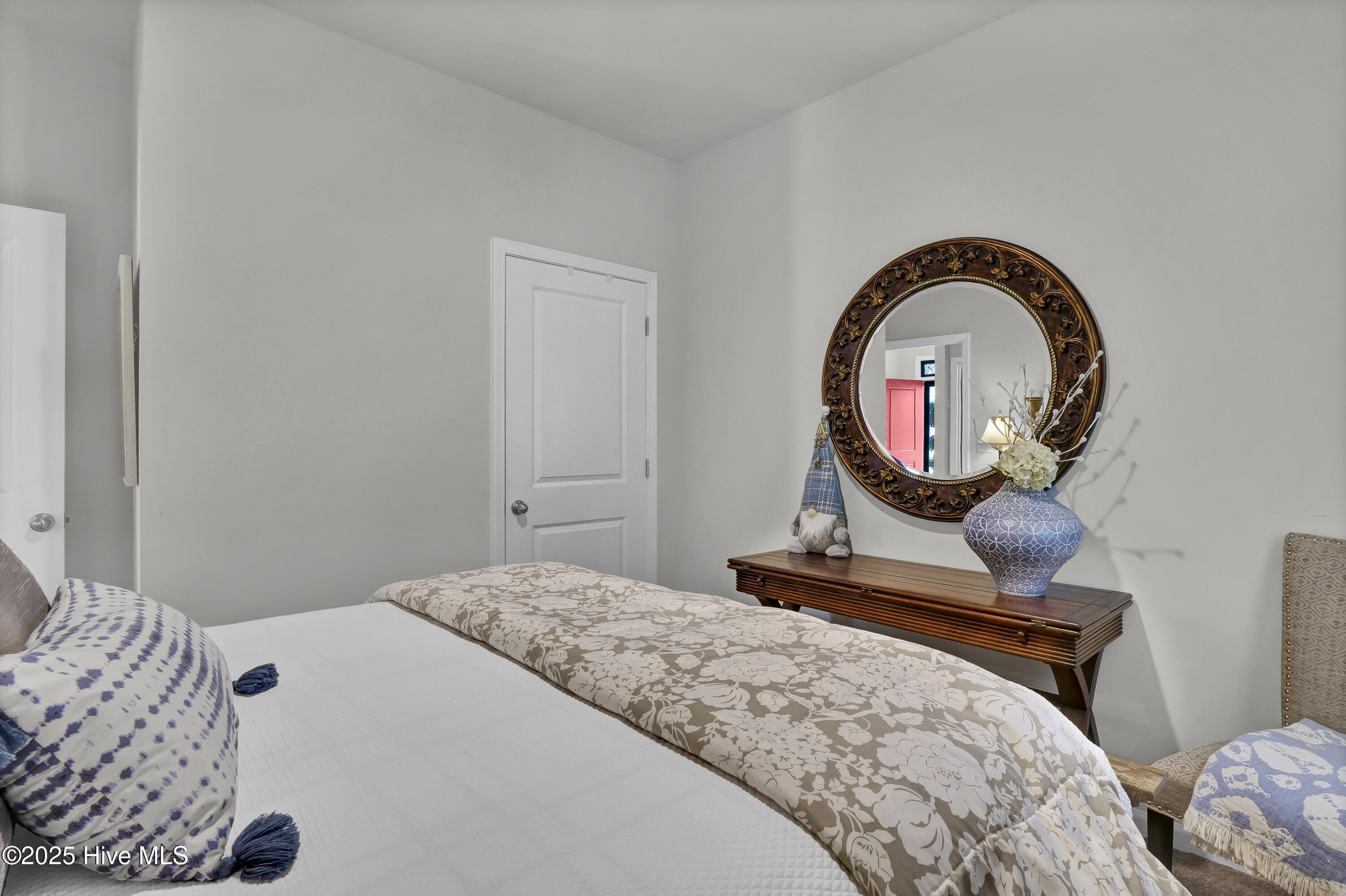 100525000 | Photo 21