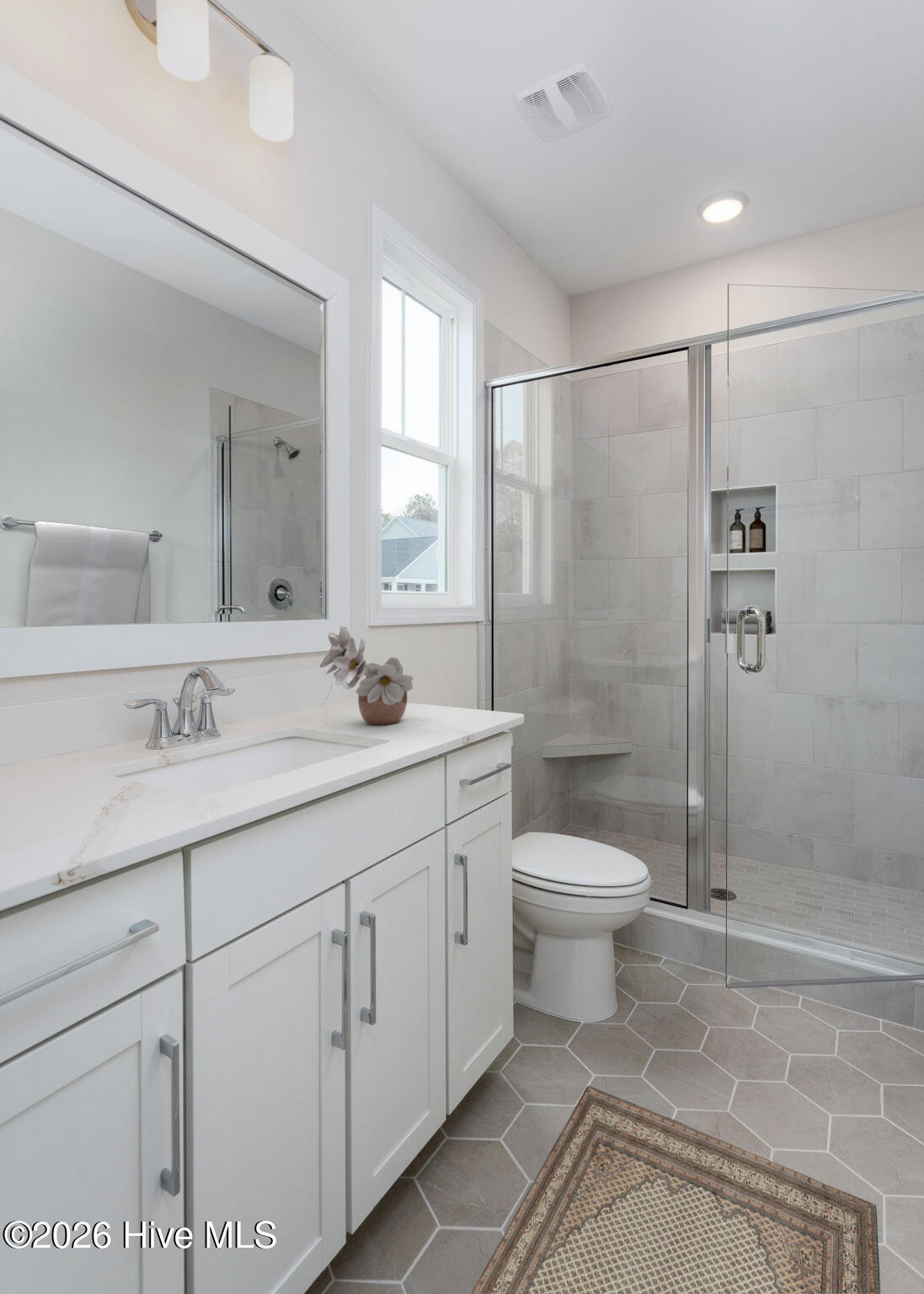 100515259 | Photo 10