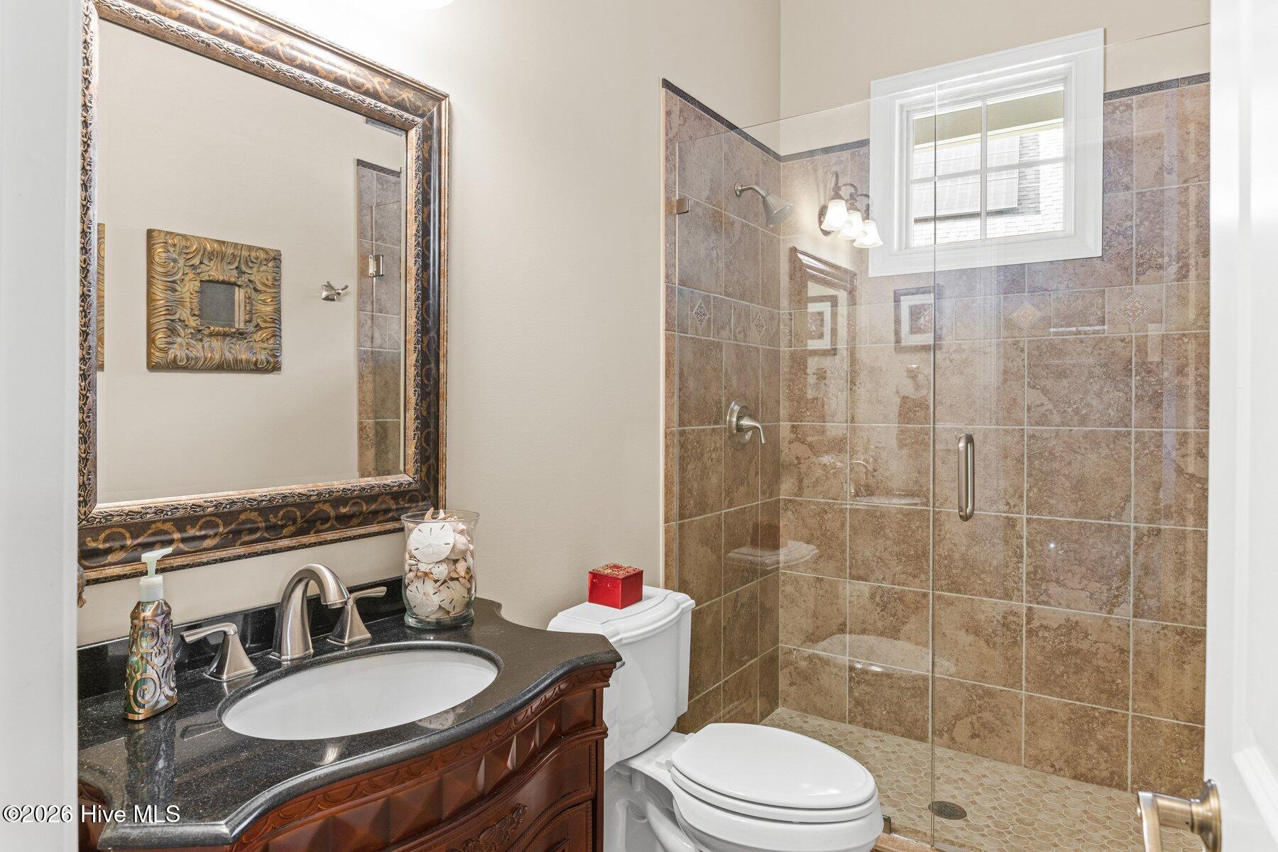 100555676 | Photo 38