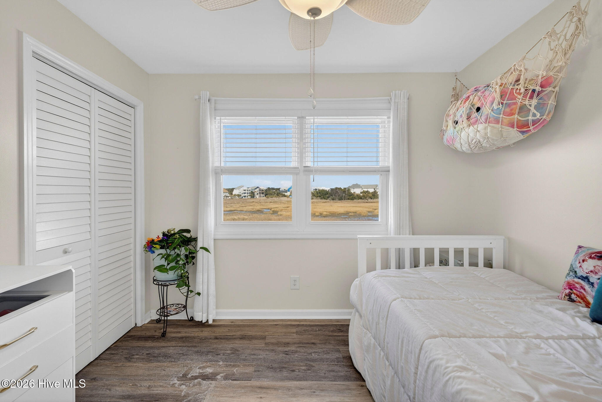 100554864 | Photo 24