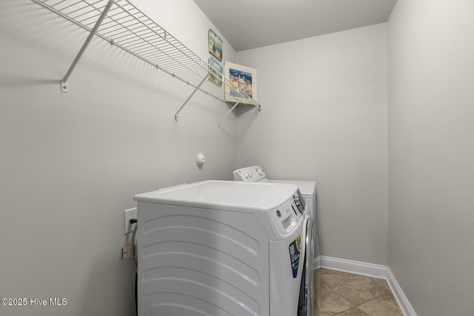 100531047 | Photo 46