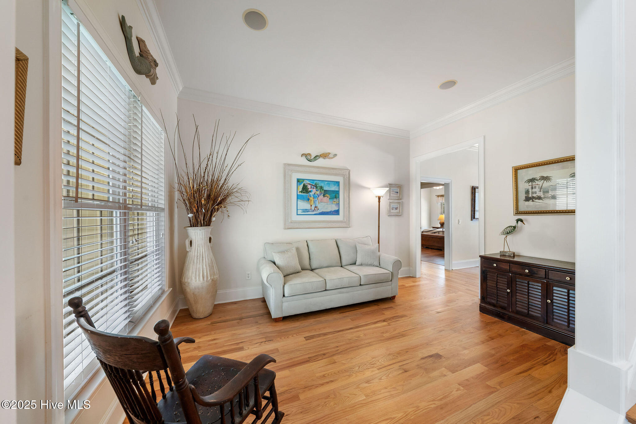 100532416 | Photo 32