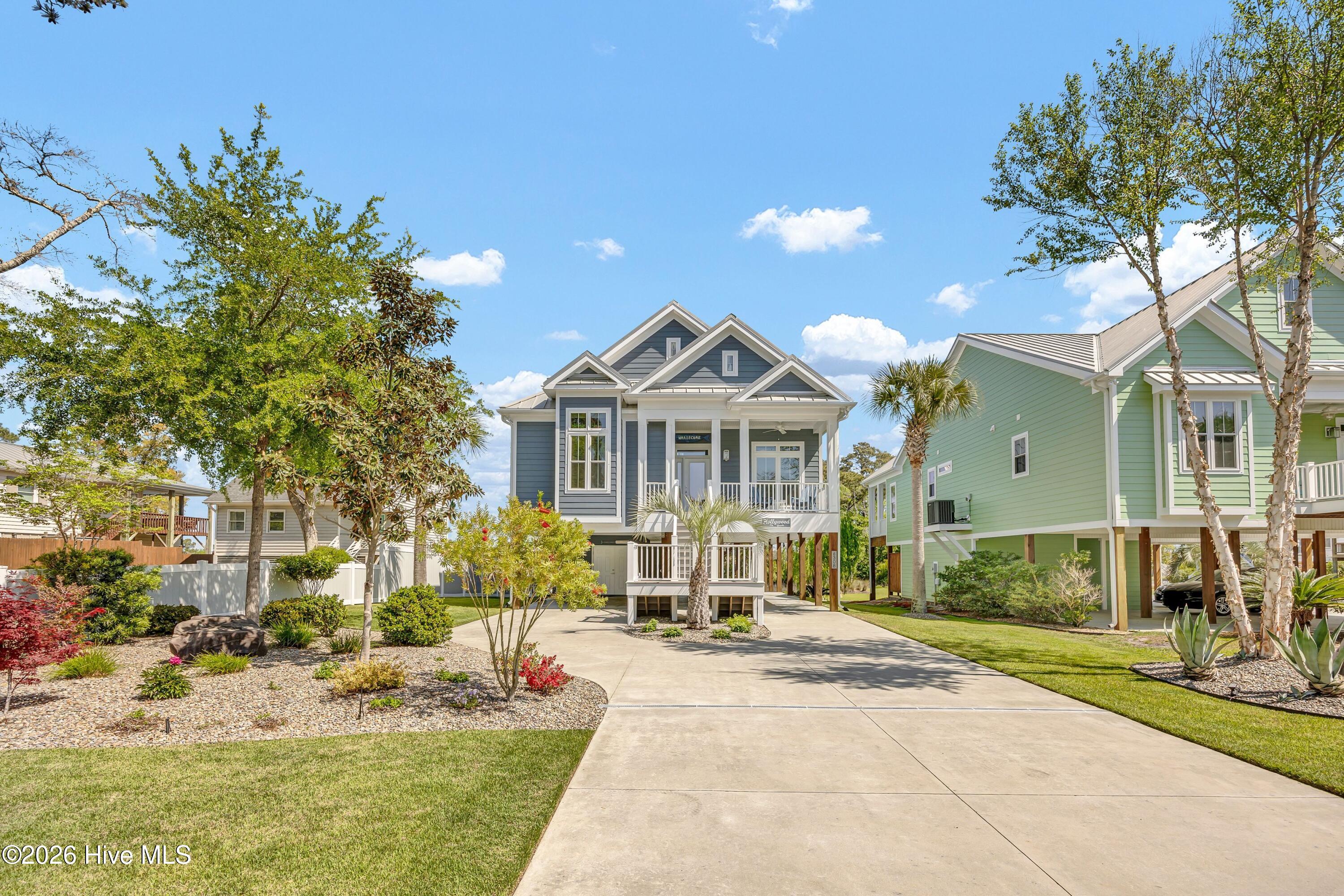 100569369 | Photo 66