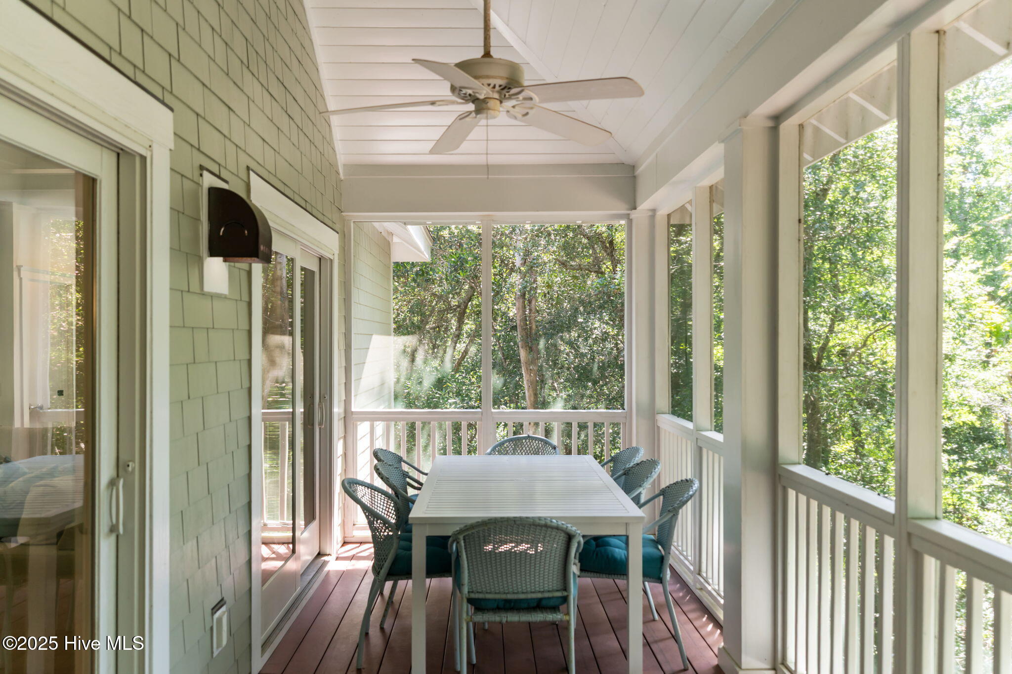 100526734 | Photo 29