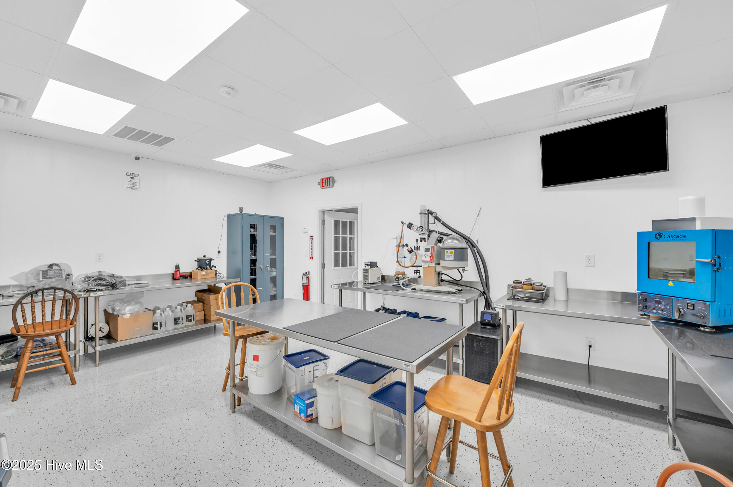 100532115 | Photo 54