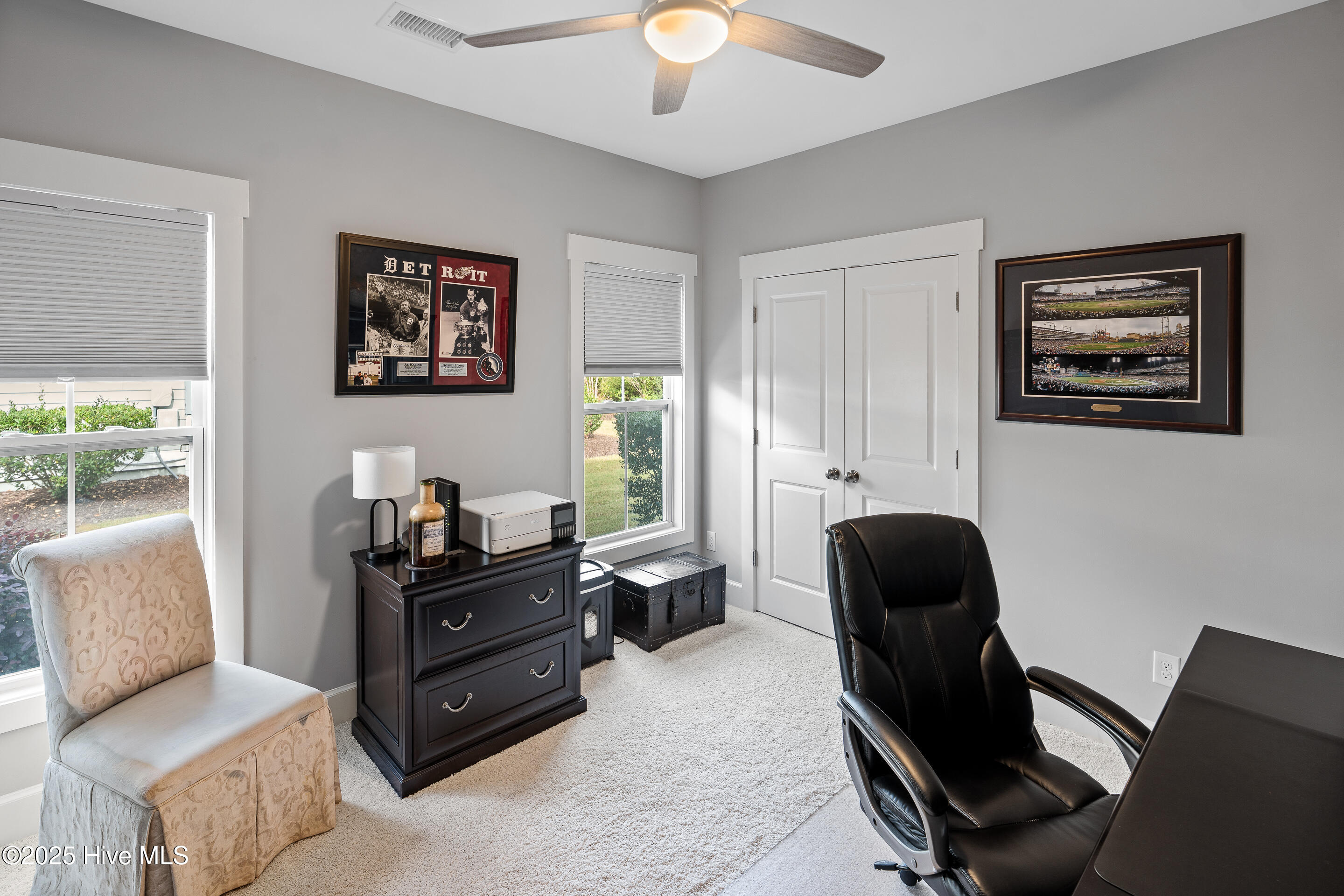 100535201 | Photo 31