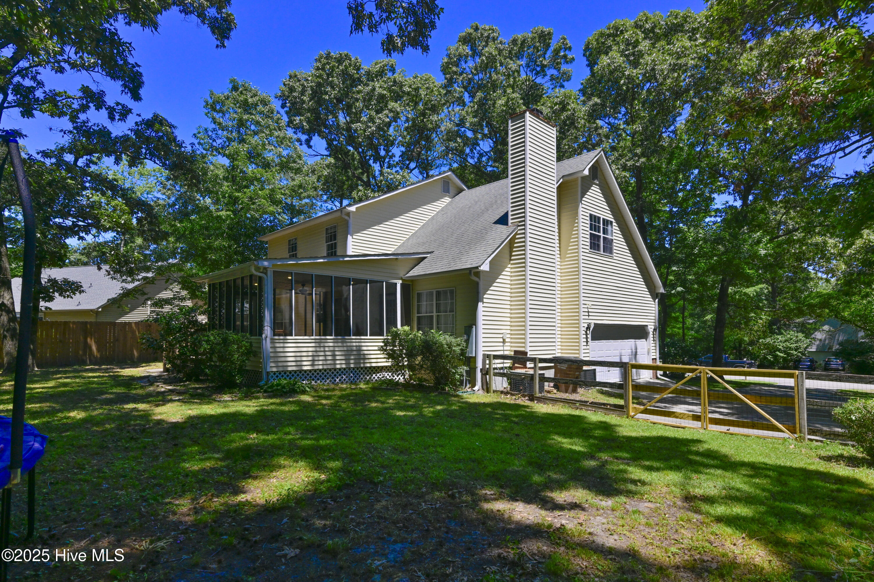 100523748 | Photo 54