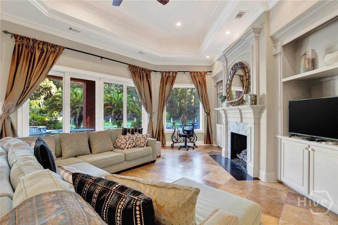 Undisclosed Address, Savannah, GA, 31419