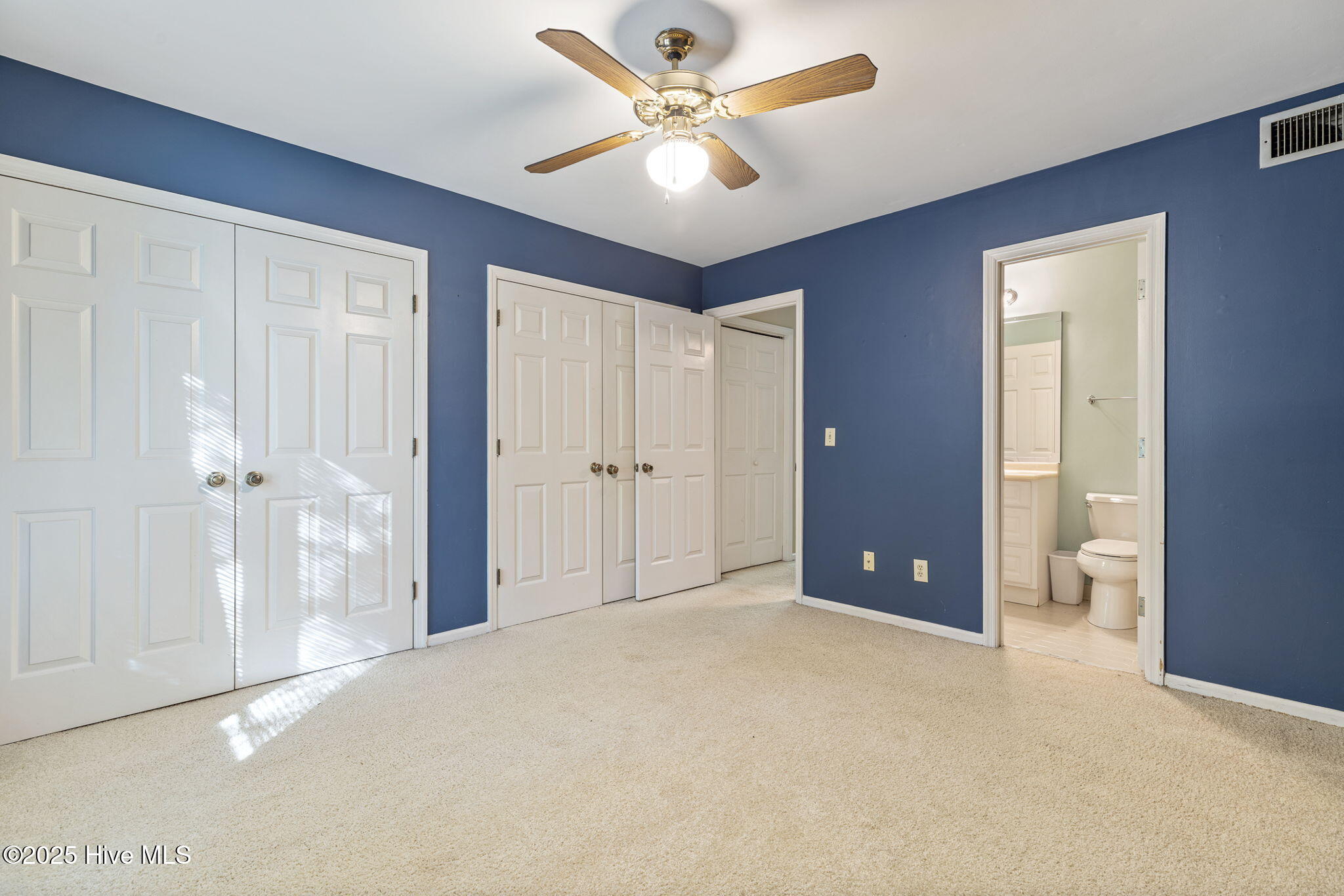 100535092 | Photo 22