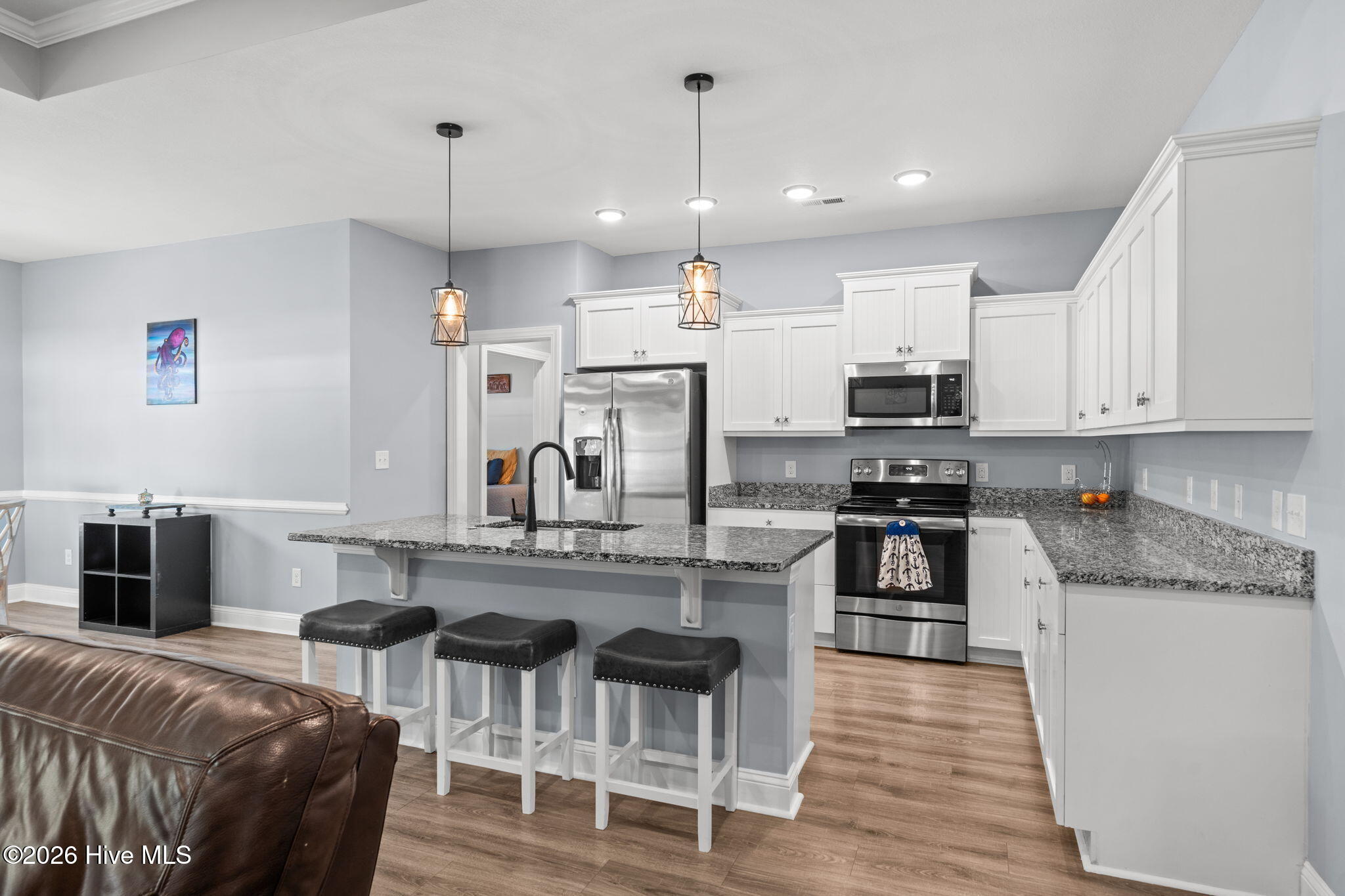 100568140 | Photo 10